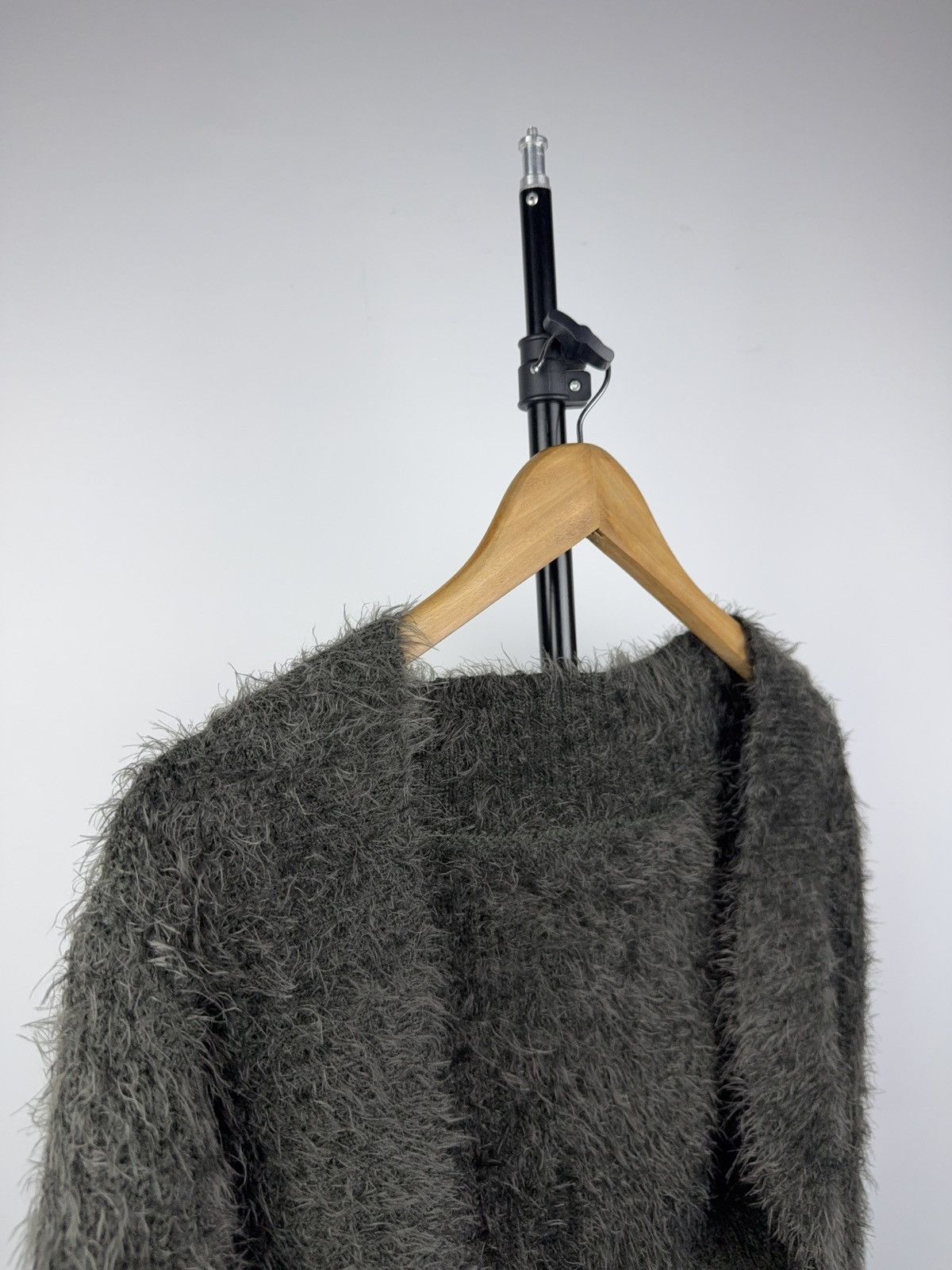 Japanese Brand Vintage Japanese Avant Garde Fuzzy Cropped Bolero Cardigan Size S / US 4 / IT 40 - 2 Thumbnail