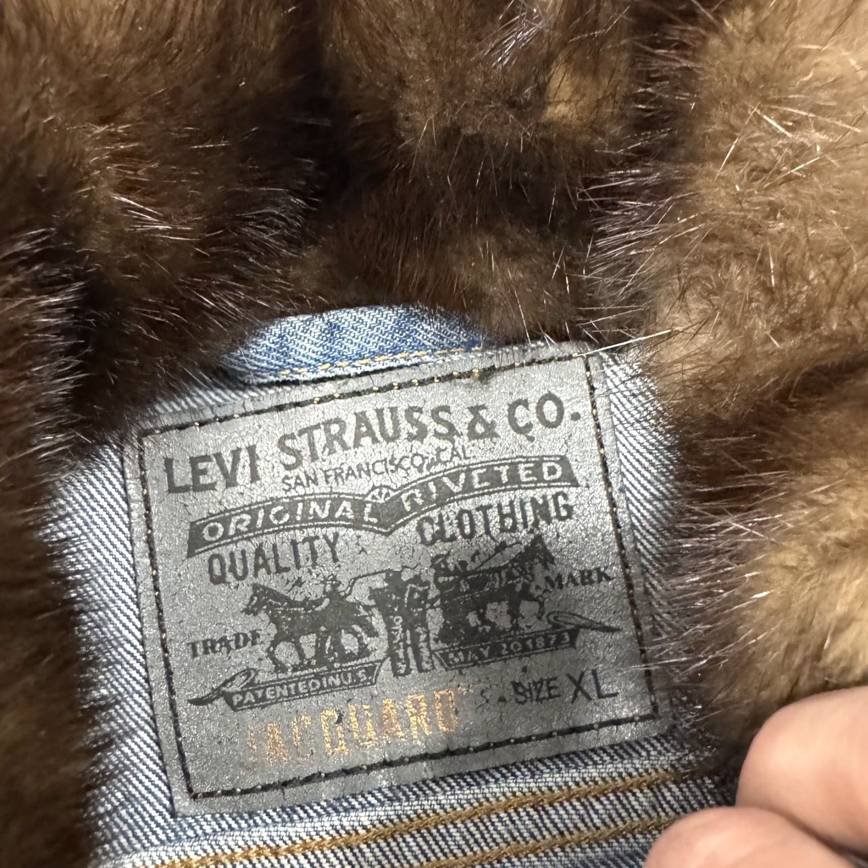 Levi's Levi's Denim Trucker Jacket Womens XL Blue Big E Google Jacquard Collaboration Jacket Size XL / US 12-14 / IT 48-50 - 3 Thumbnail