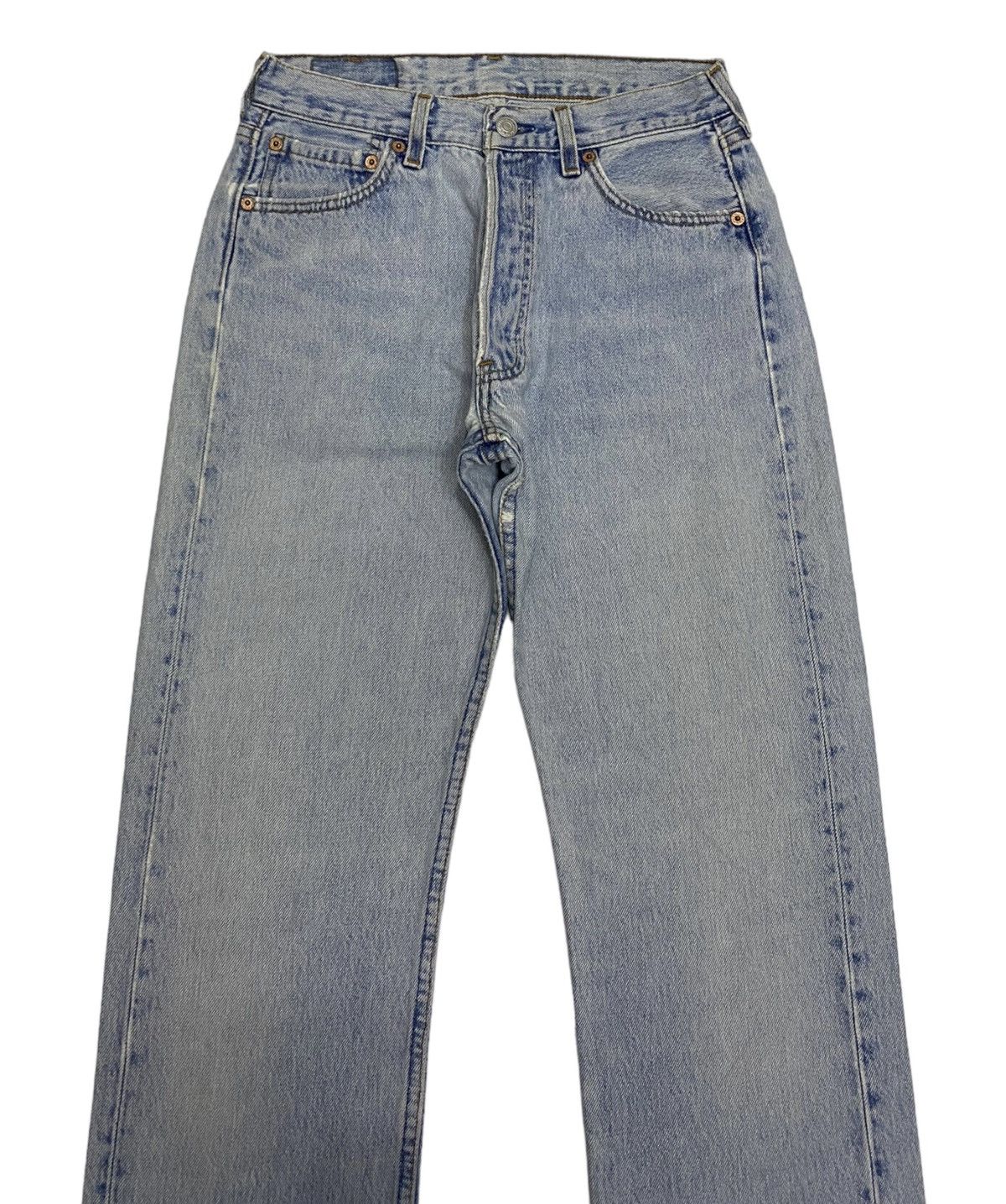 Levi's × Vintage LEVIS 501 MADE IN USA BLUE WASH DISTRESSED DENIM JEANS Size US 27 - 3 Thumbnail