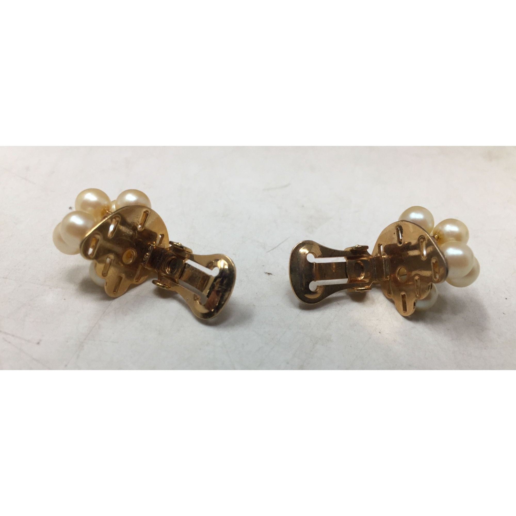 Other Women's Gold Tone Cluster Clip on Earrings with Faux Pearls Size ONE SIZE - 7 Thumbnail