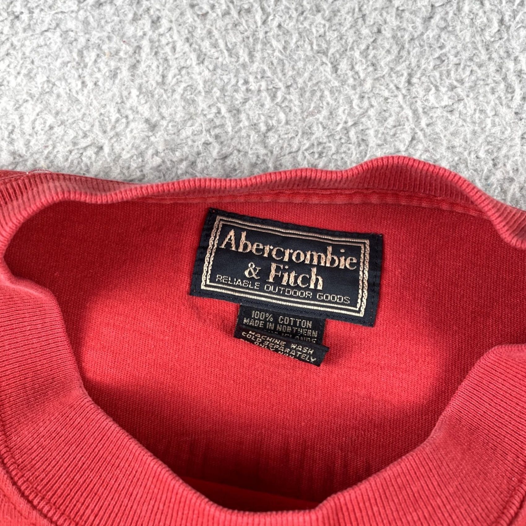 Abercrombie & Fitch VINTAGE Abercrombie & Fitch Shirt XL Red Outdoor Goods Y2K Made In US Marina Islands Mens Size US XL / EU 56 / 4 - 5 Thumbnail