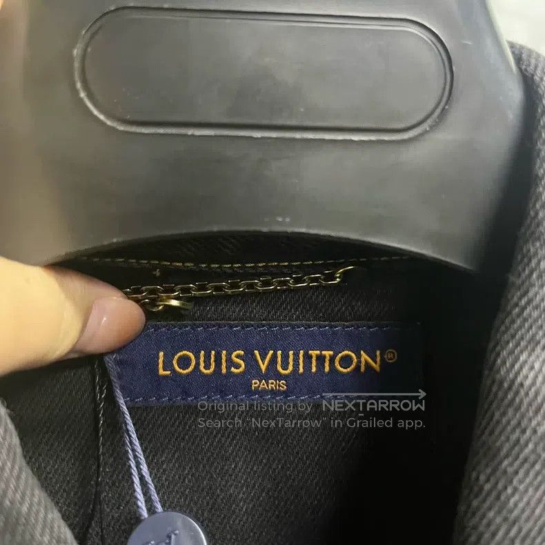 Louis Vuitton Louis Vuitton Black Solid Worn Denim Single Breasted Long Size US M / EU 48-50 / 2 - 2 Thumbnail