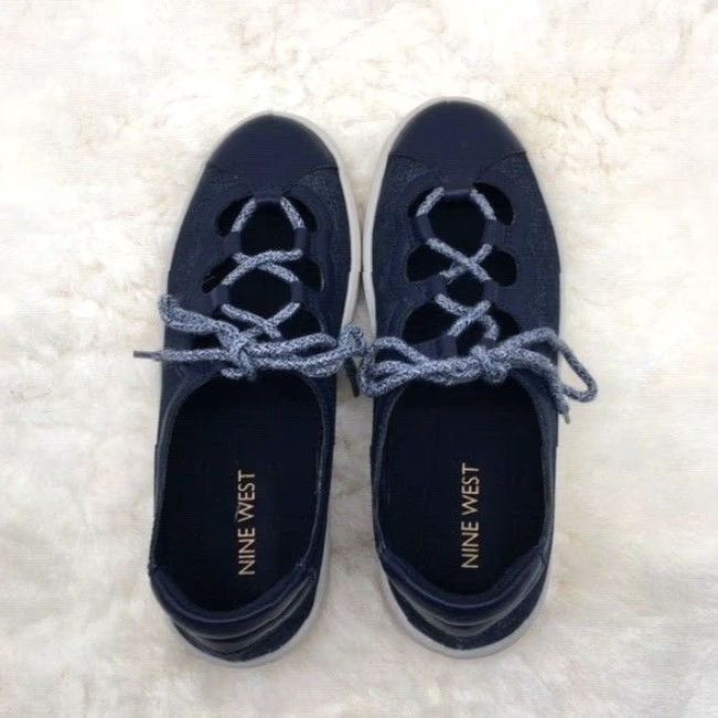 Nine West VINTAGE Nine West Pylot NVY Blue Jean Fashion Sneaker Women's Shoes Size 5 M Shoes US 5 M Womens Blue Jeans Casual Athletic Sneakers Size 27" / US 4 / IT 40 - 4 Thumbnail