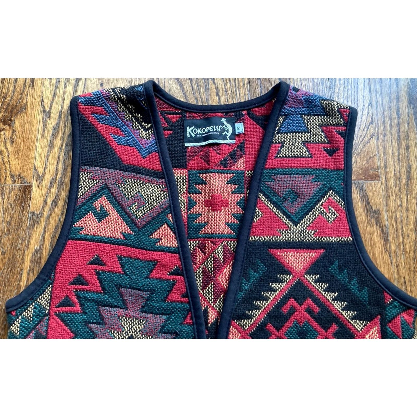 Vintage Vintage Kokopelli Womens Small Southwestern New Mexico Art To Wear Knit Vest Size S / US 4 / IT 40 - 2 Thumbnail
