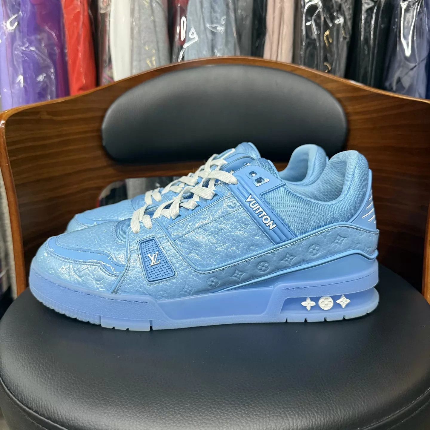 Louis Vuitton LV Trainer Blue Embossed Monogram Blue Art Gallery 8/42 Size US 9 / EU 42 - 6 Thumbnail