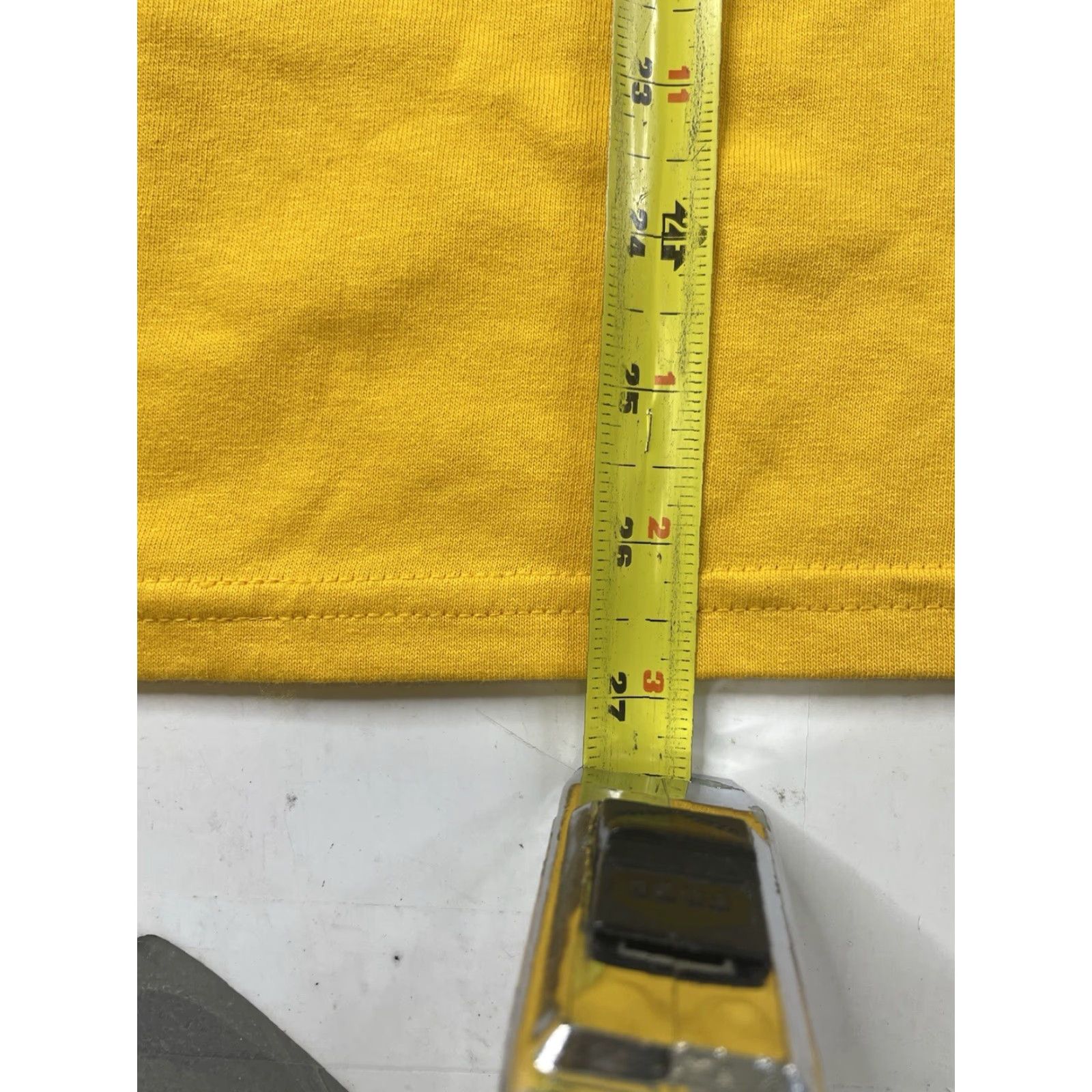 Vintage VINTAGE Tony Hawk Skateboarding Apparel T Shirt Skateboard Size S Yellow Cotton Crew Neck Short Sleeve Unisex Adults 90s Logo NWT Size US S / EU 44-46 / 1 - 7 Thumbnail