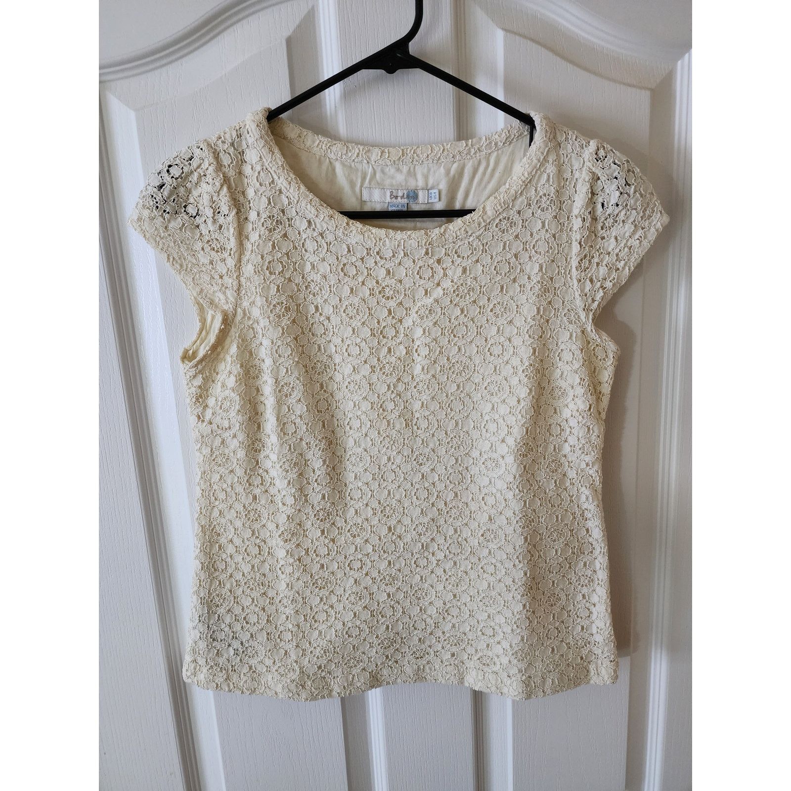 Boden Boden Ivory Floral Lace Top Cap Sleeve Size 4 Romantic Lined Size S / US 4 / IT 40 - 1 Thumbnail