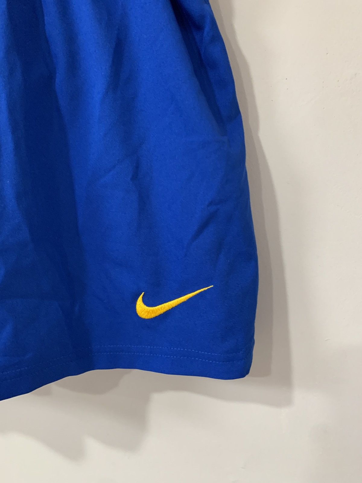 Vintage Arsenal London Home Football Shorts Nike Vintage Soccer Size US 28 / EU 44 - 4 Thumbnail