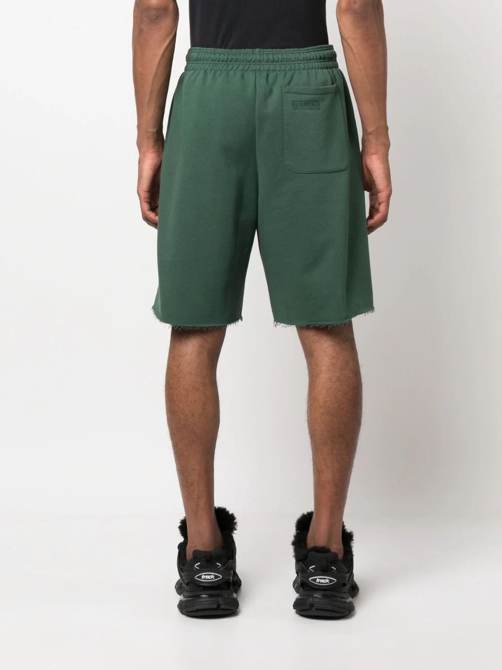 Vetements o1y0924 Short in Green Size US 28 / EU 44 - 4 Thumbnail