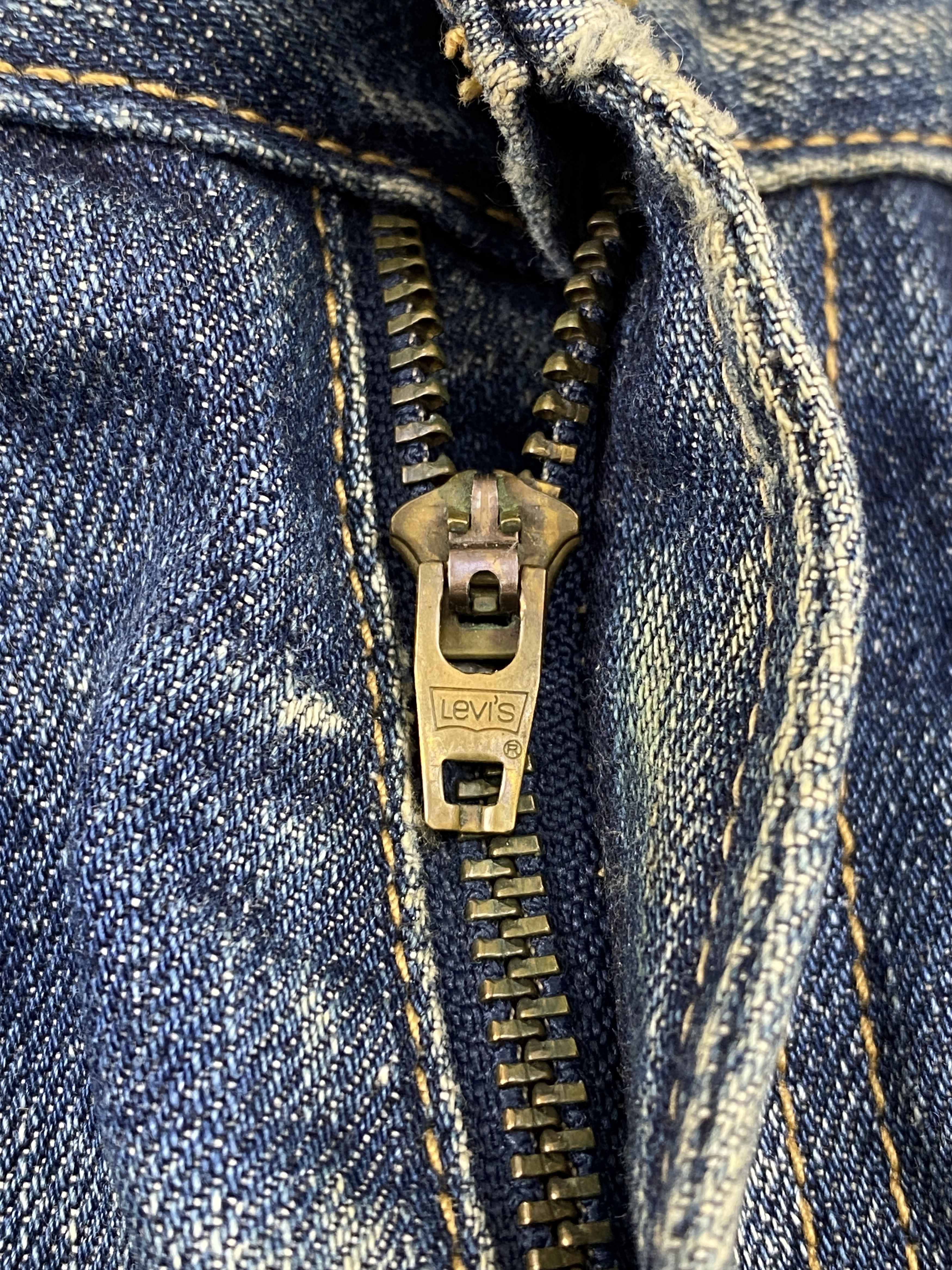 Levi's Rusty Vintage 90s Levis 523 Straight Fit Jeans DP2316 Size US 31 - 14 Thumbnail