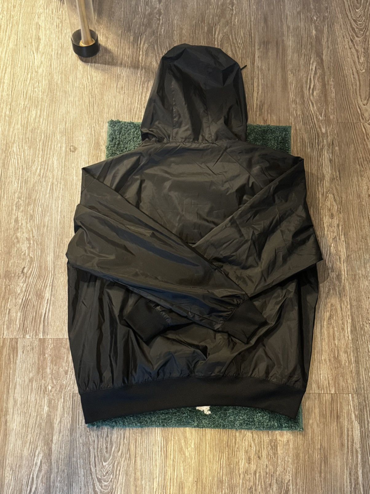 Nike Nike Windbreaker Jacket - Black - Size L Size US L / EU 52-54 / 3 - 2 Thumbnail