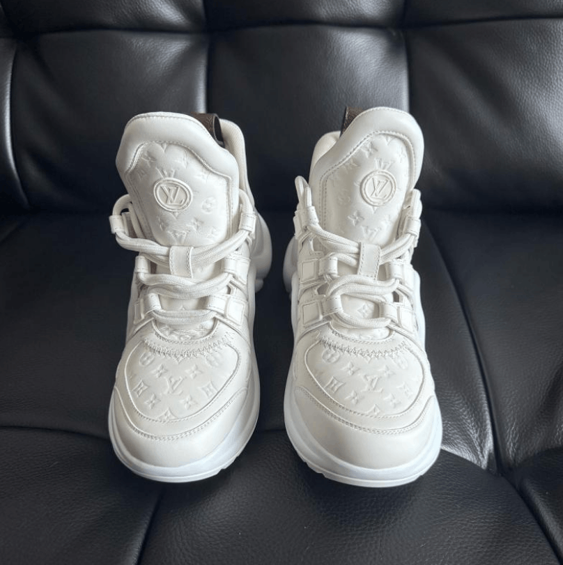 Louis Vuitton Louis Vuitton Round Toe Lace-Up Dad Sneakers 5cm Size US 4 / IT 34 - 2 Thumbnail