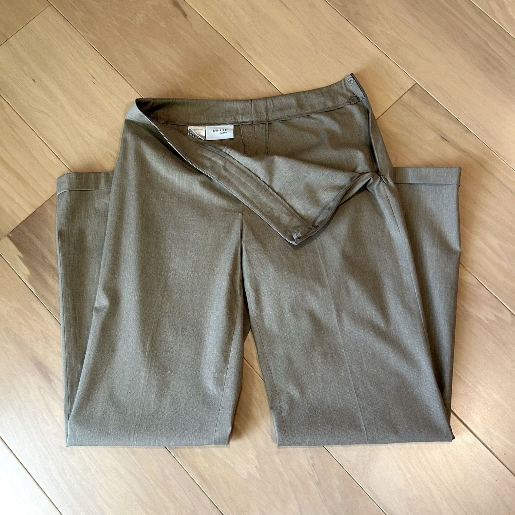 Akris VINTAGE Akris Punto Dress Pants Women US 6 Beige Cotton Blend Flat Front Regular Straight 29x31 Dress Pant, Trousers, Workwear, Business Women Size 28" / US 6 / IT 42 - 5 Thumbnail