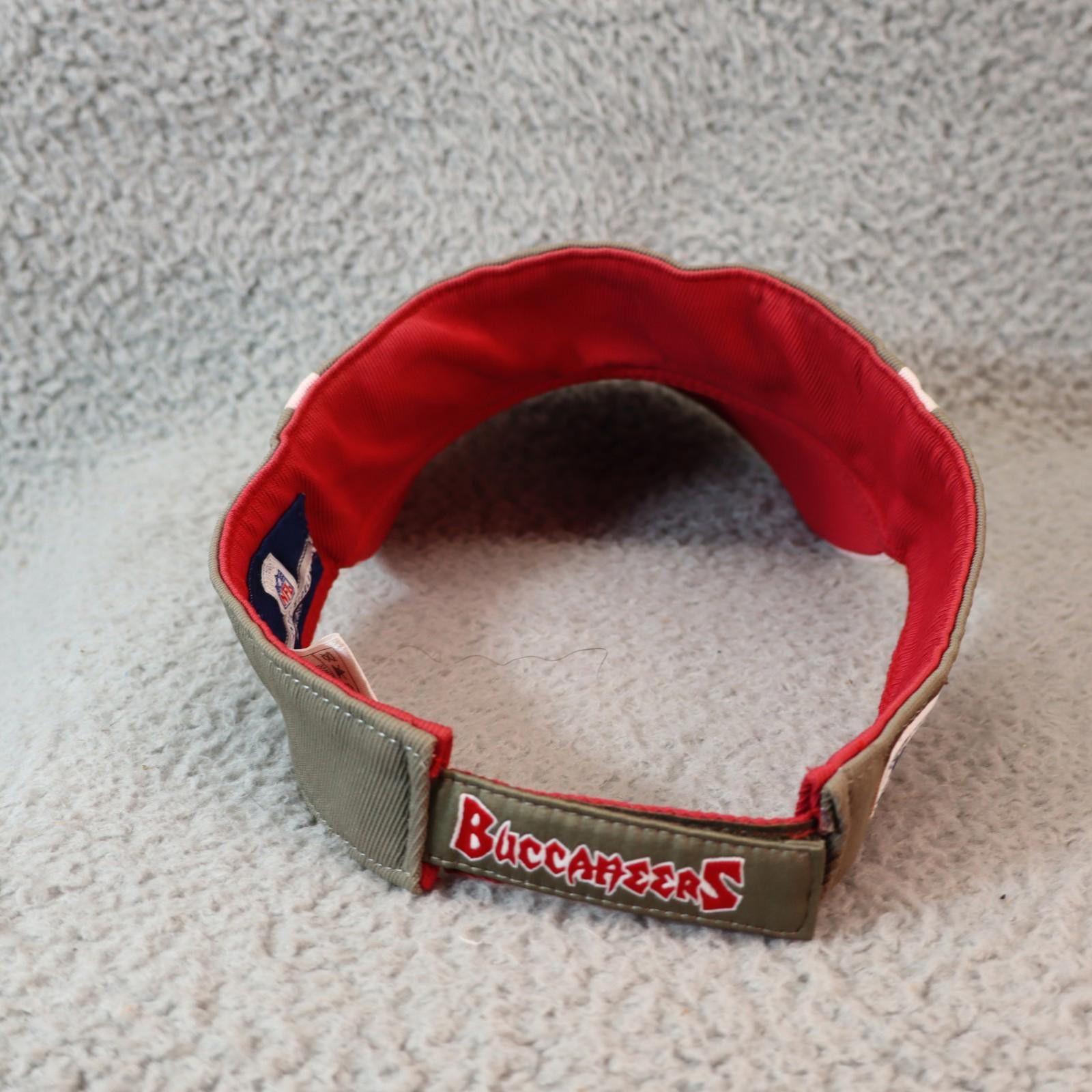 New Era Tampa Bay Buccaneers Visor Strapback Bucs NFL Rbk OSFM EUC Size ONE SIZE - 4 Thumbnail