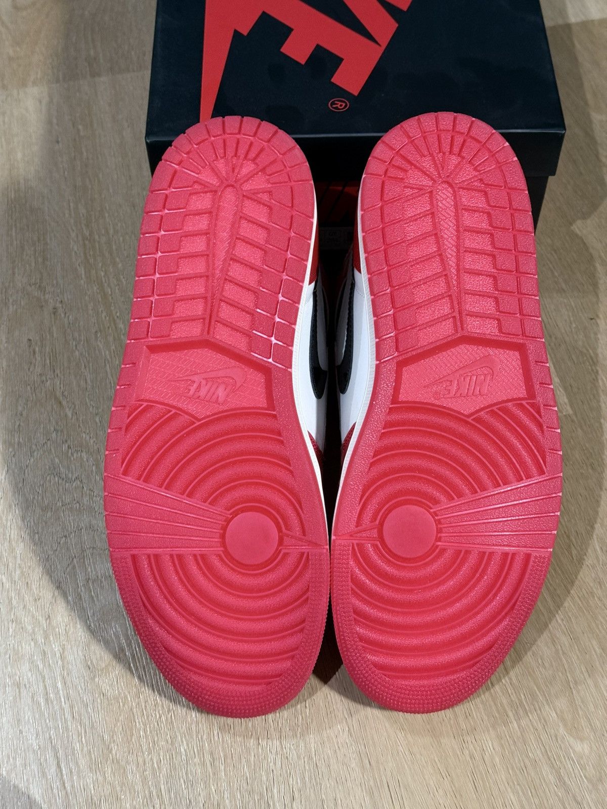 Jordan Brand Jordan 1 high og across the spiderverse Size US 10.5 / EU 43-44 - 6 Thumbnail