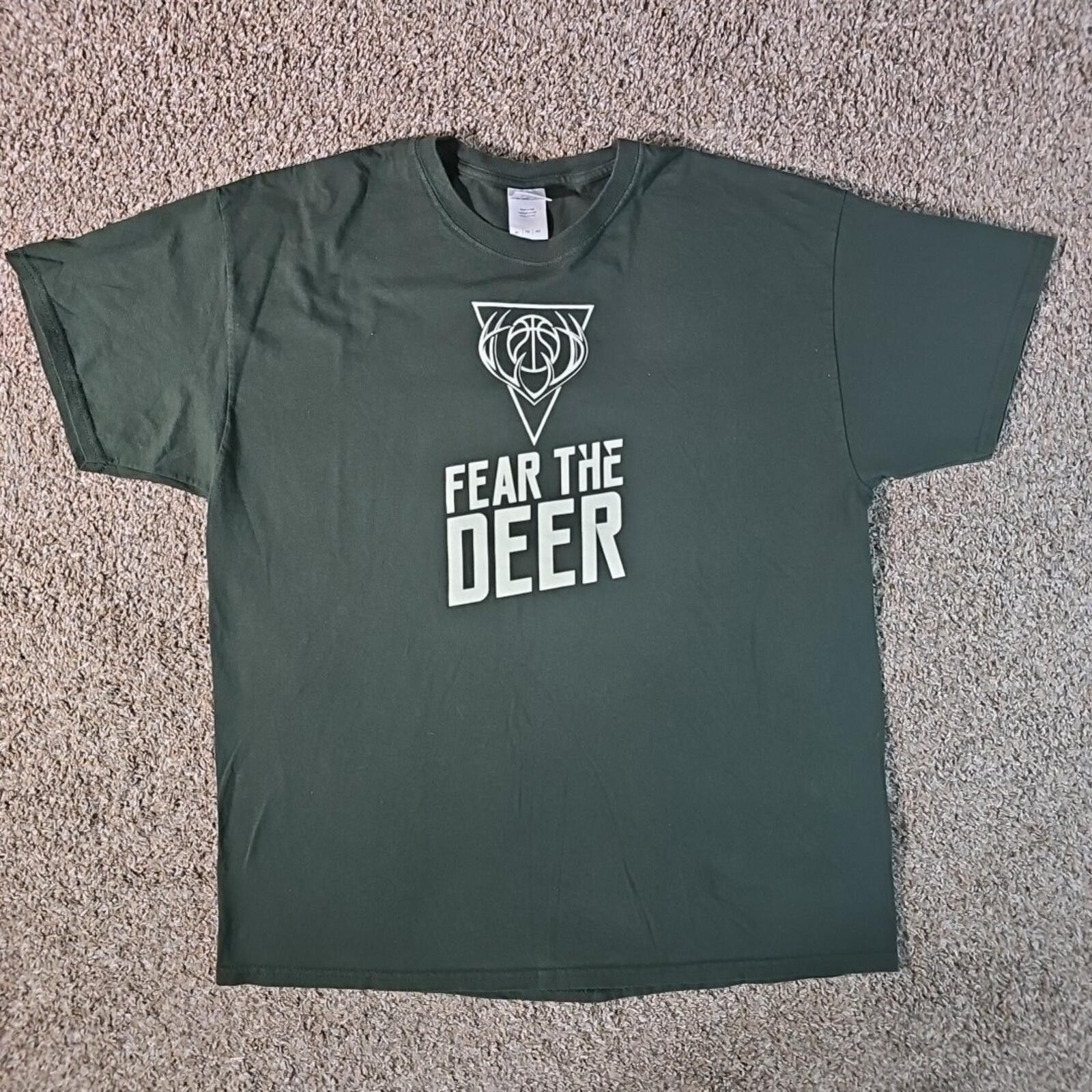 Gildan Fear The Deer XL Tshirt Size US XL / EU 56 / 4 - 1 Thumbnail