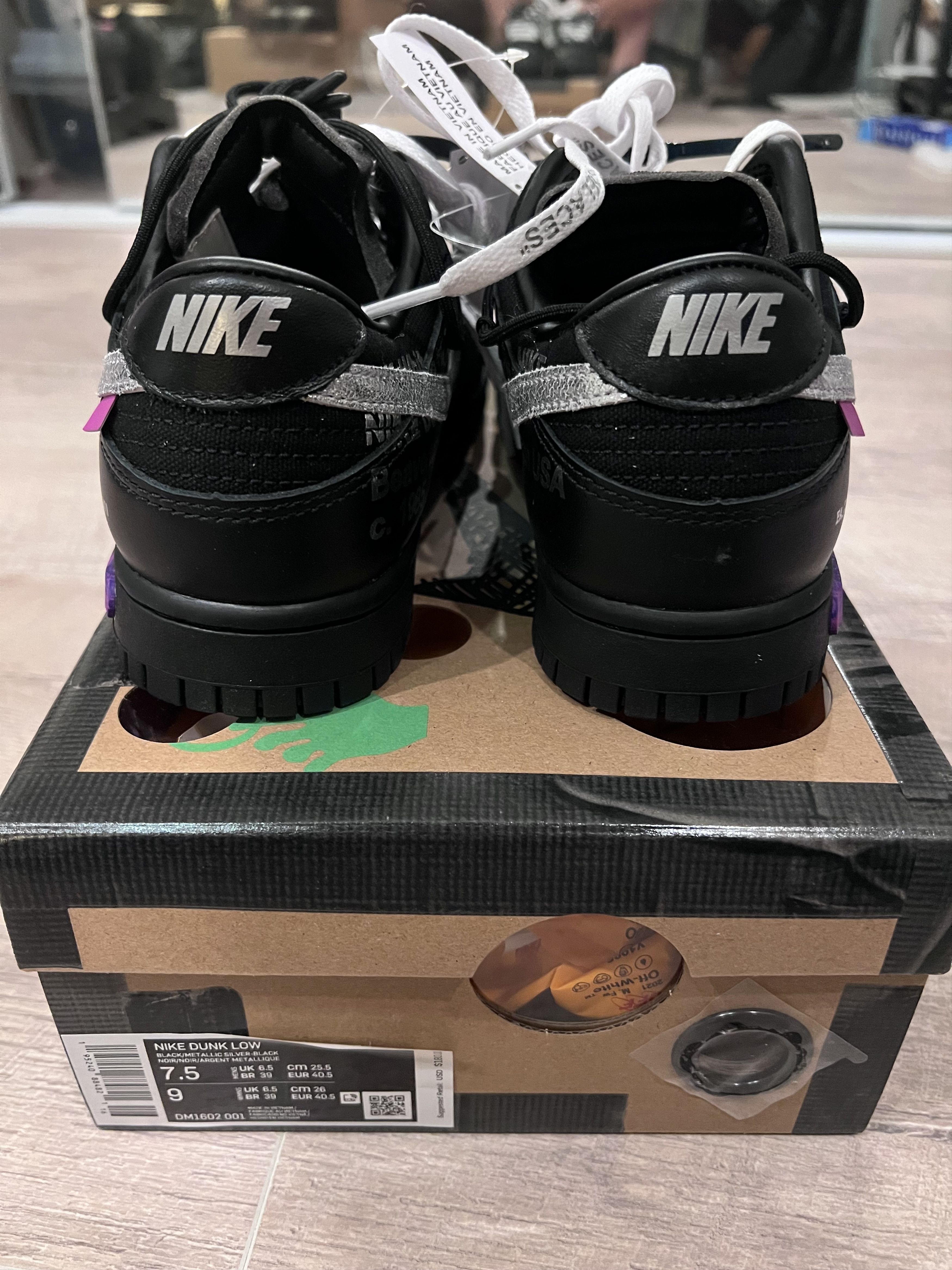 Nike × Off-White Off-White Nike Dunk Low Size US 7.5 / EU 40-41 - 7 Thumbnail