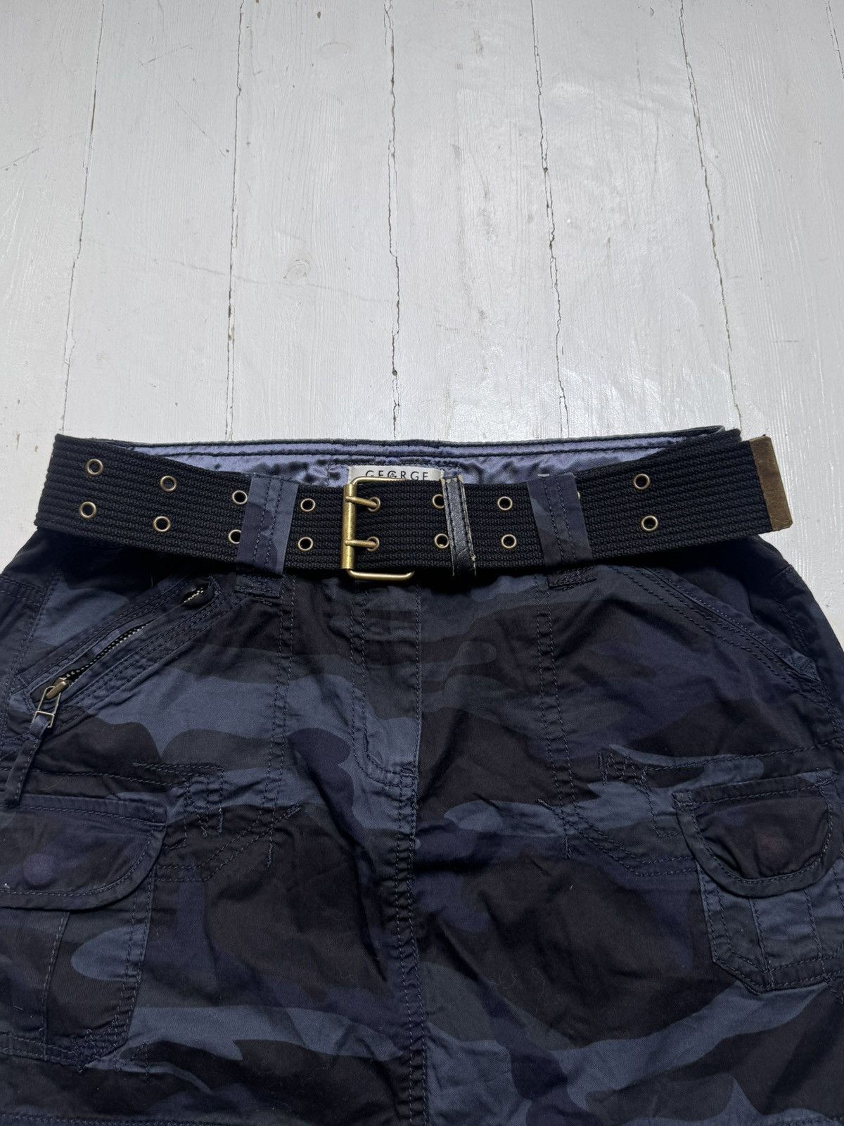 Other VINTAGE CAMOUFLAGE 2000s WITH BELT CARGO MINI SKIRT Size 30" / US 8 / IT 44 - 6 Thumbnail