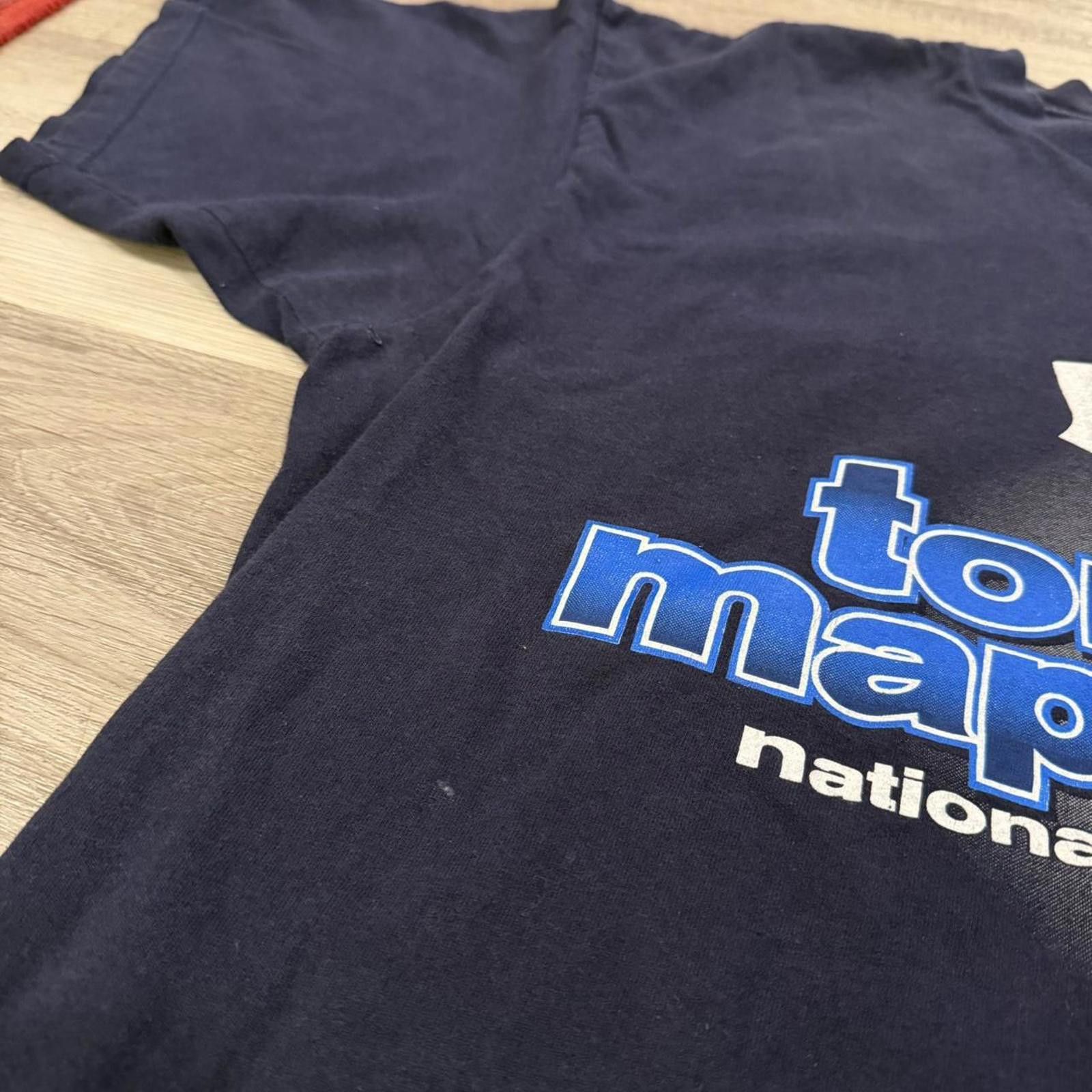 American Trench vintage toronto maple leafs NHL t shirt 90s/00s XL Size US XL / EU 56 / 4 - 4 Thumbnail