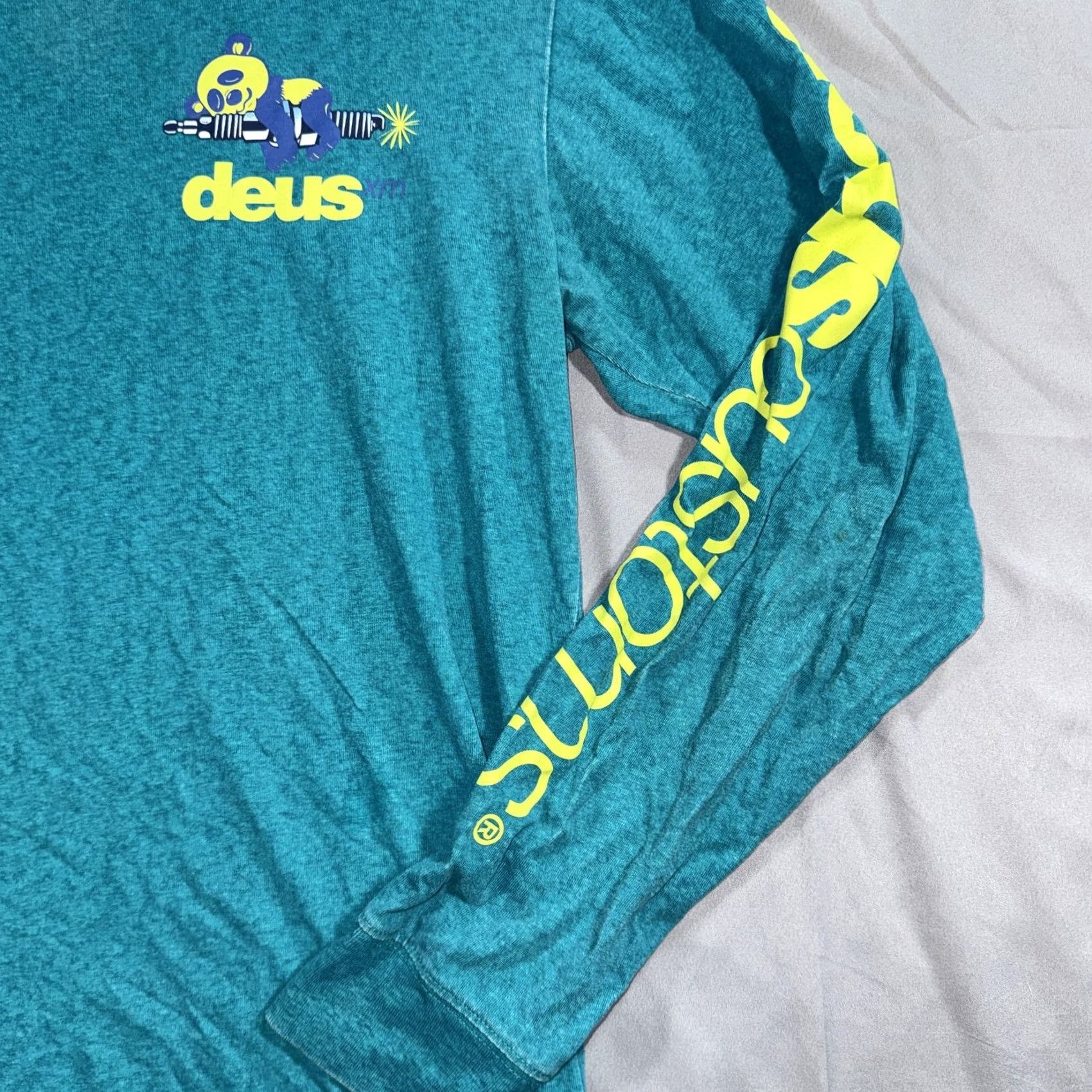 Vintage Deus Shirt Mens Medium Blue Long Sleeve Graphic Tee Panda Crew Neck Logo XS? Size US M / EU 48-50 / 2 - 5 Thumbnail