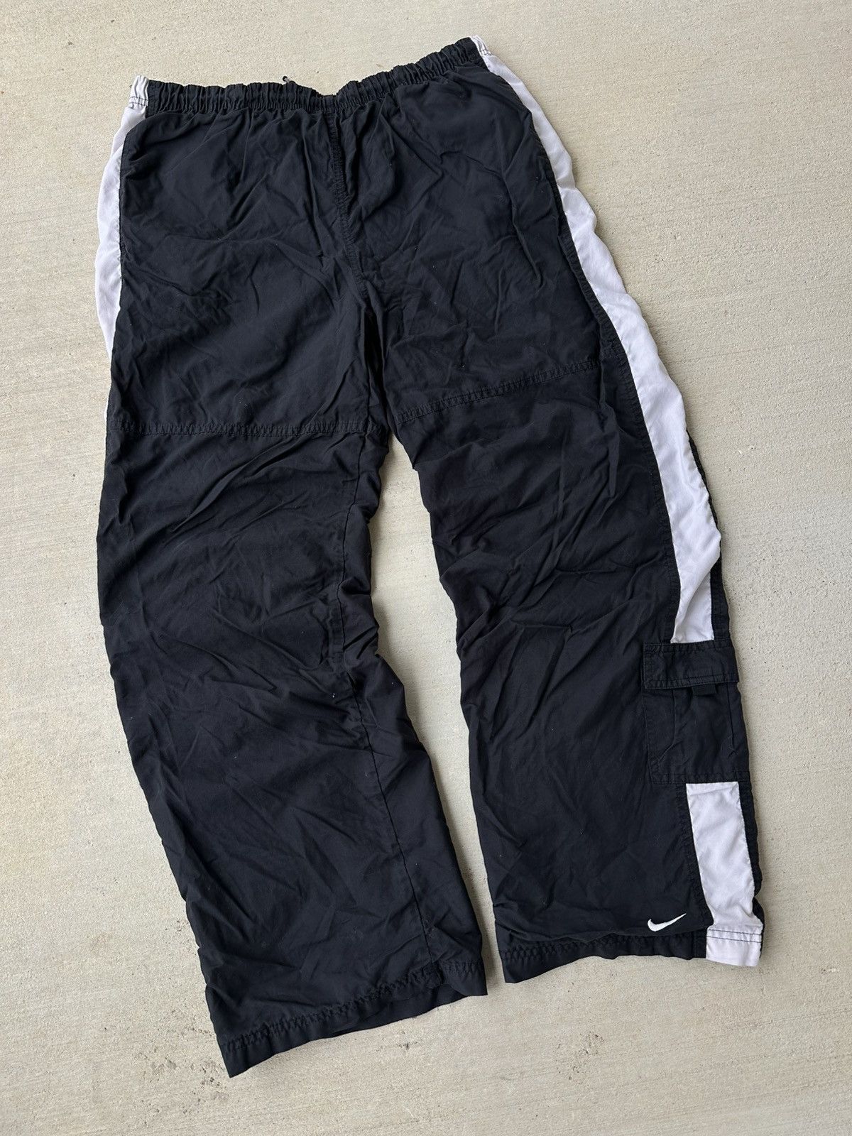 Other Vintage Nike Sweatpants Size US 34 / EU 50 - 1 Thumbnail