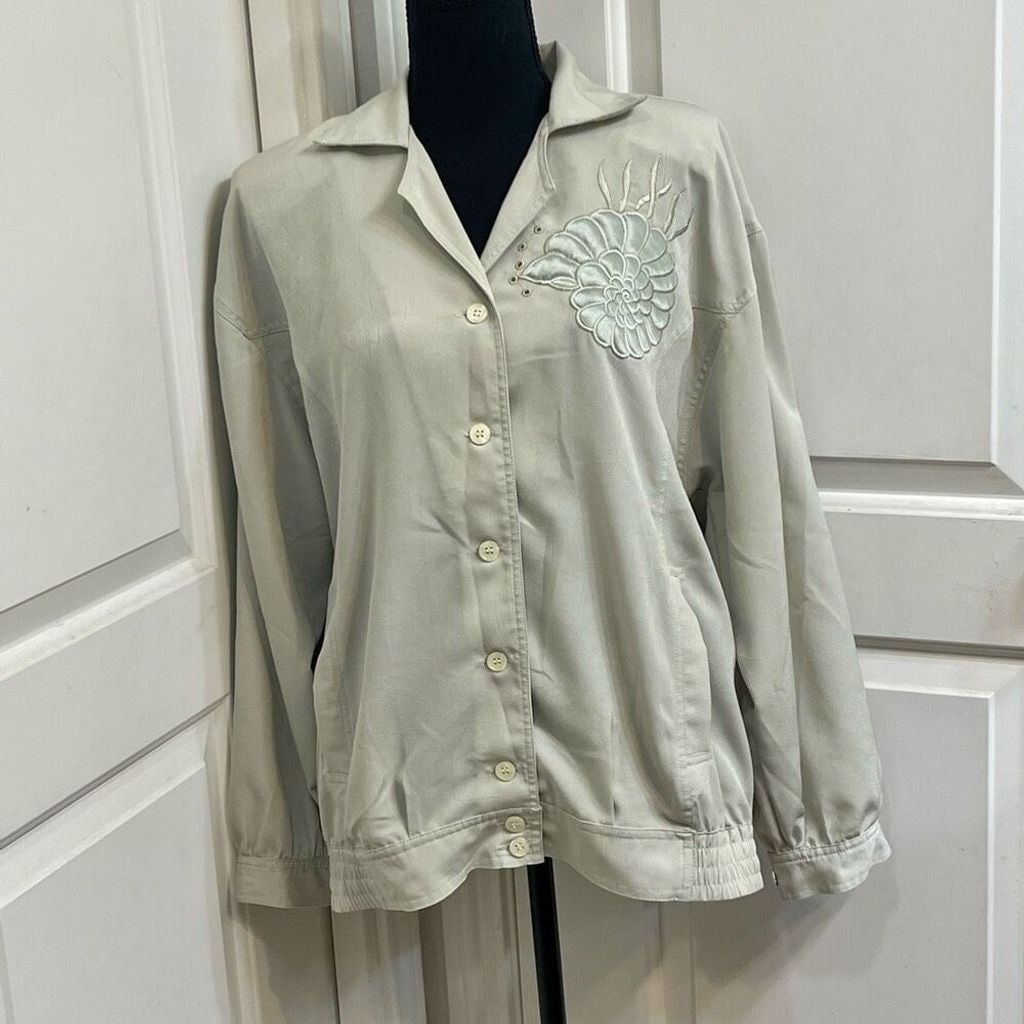 Other Vintage CC Sport Shell Embroidered Sea Foam Button Jacket M Size M / US 6-8 / IT 42-44 - 2 Thumbnail
