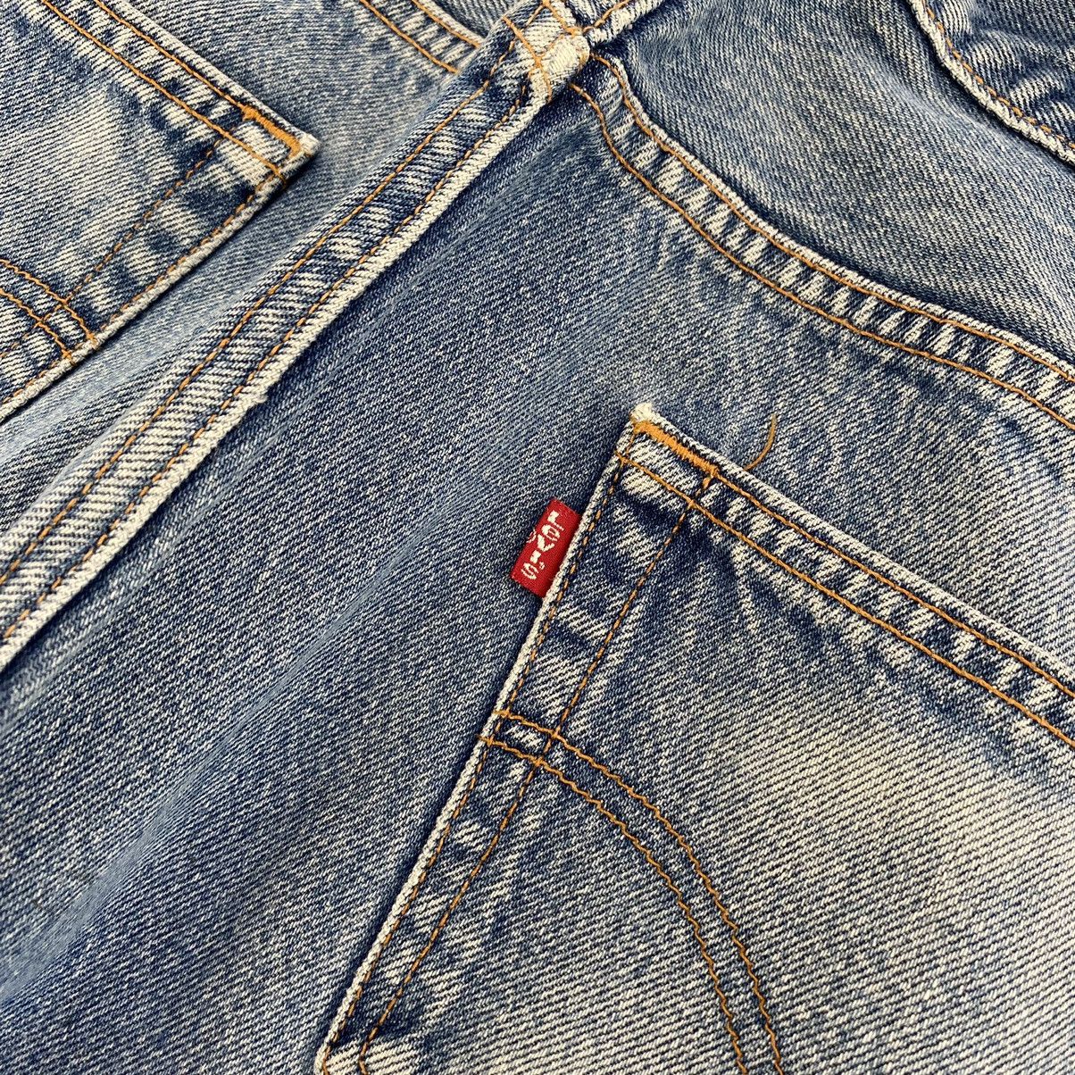 Levi's Size 36x30 VTG Late 90’s Levis 501 Stonewashed Blue Jeans Size US 36 / EU 52 - 22 Thumbnail
