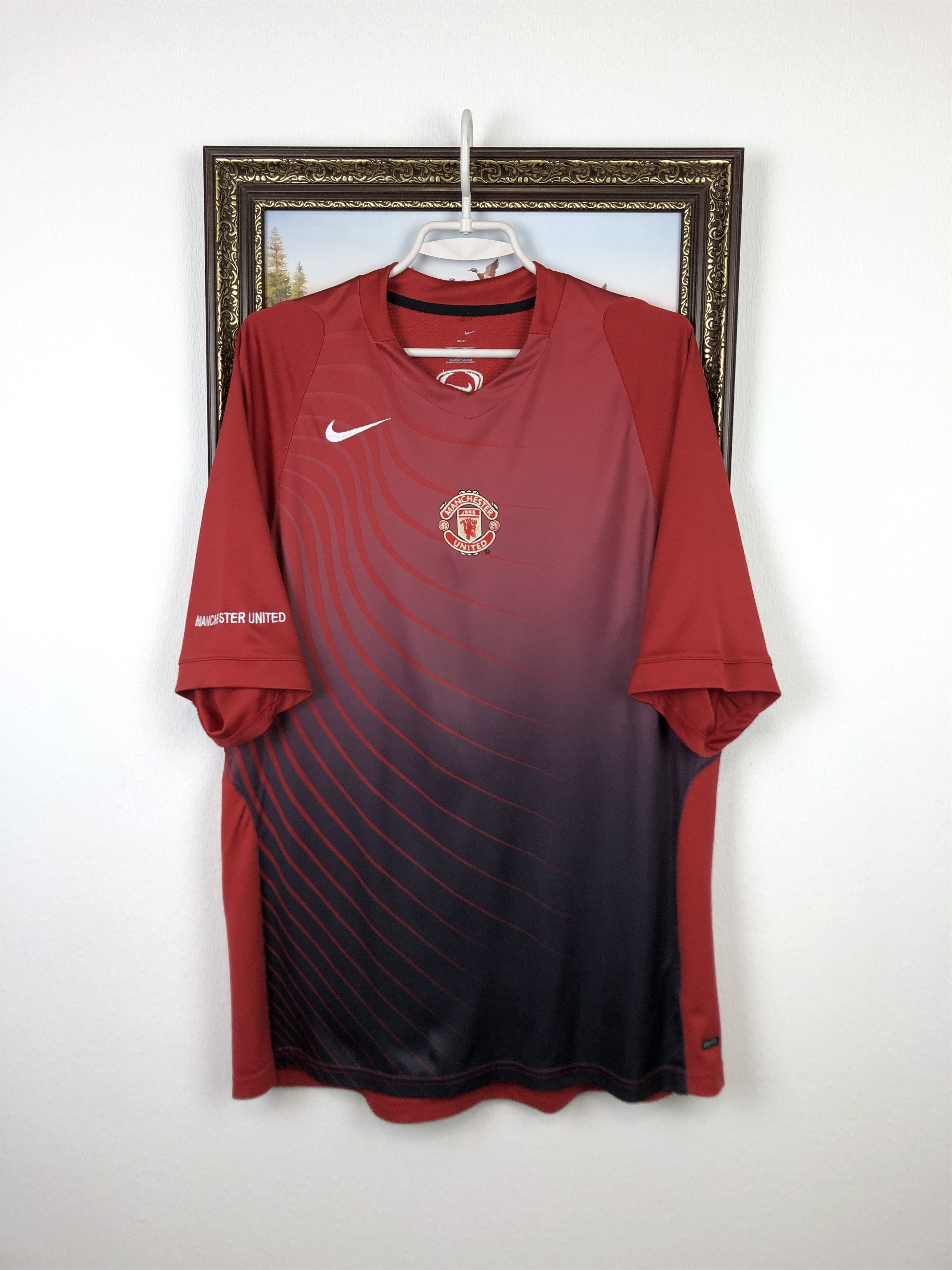 Nike Vintage Nike Manchester United Football Shirt Train Tee Hype Size US L / EU 52-54 / 3 - 1 Thumbnail