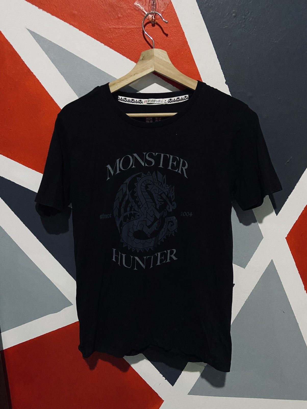 Anime Monster Hunter Big Logo Tee Size US S / EU 44-46 / 1 - 1 Thumbnail