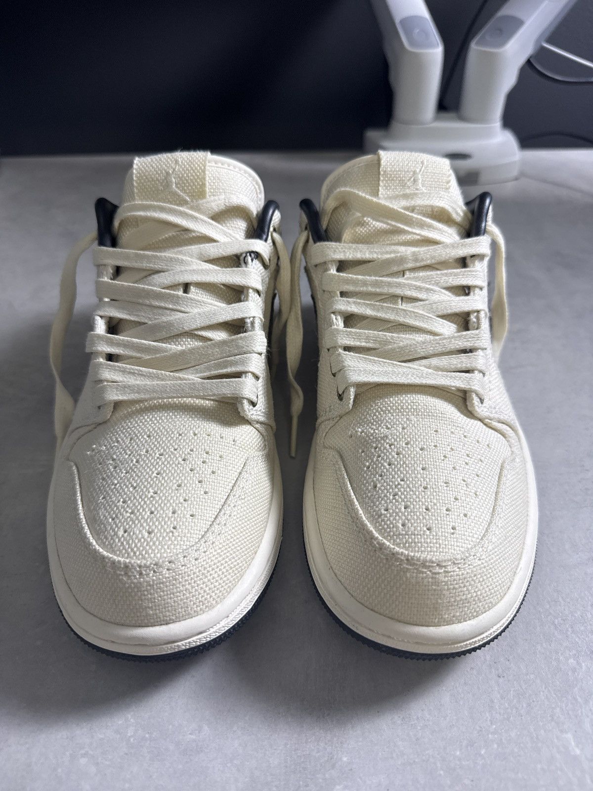 Nike Nike Air Jordan 1 Low PRM 6.5M(Pale Ivory/Baroque Brown) Size US 6.5 / EU 39-40 - 3 Thumbnail