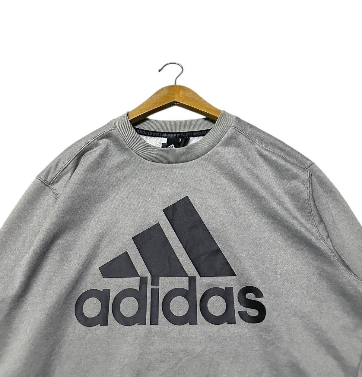 Adidas Adidas essentials sweater Size US M / EU 48-50 / 2 - 3 Thumbnail