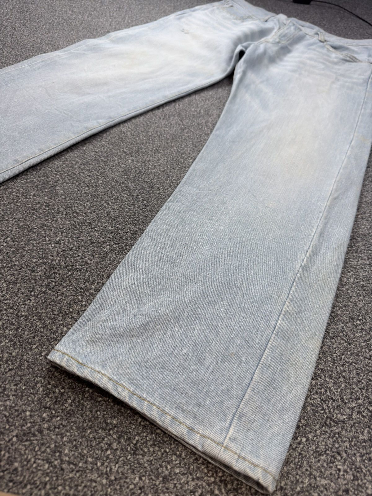 Undercover × Uniqlo Archives Japanese Light Faded Wash Denim Uniqlo Wideleg Size US 33 - 6 Thumbnail