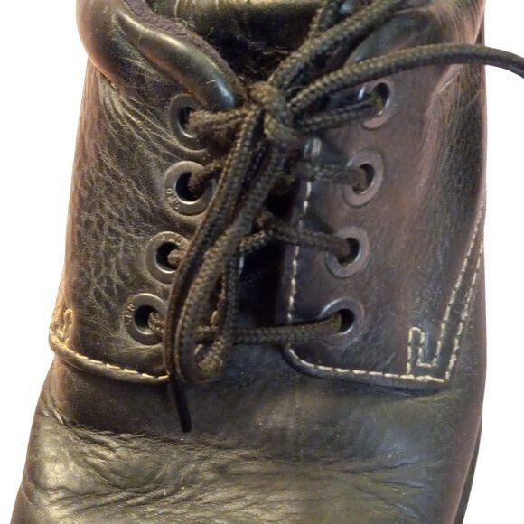 Dr. Martens Dr. Martens Size UK 8 US 9 Black Leather Lace-Up Casual Shoe Size US 9 / EU 42 - 8 Thumbnail