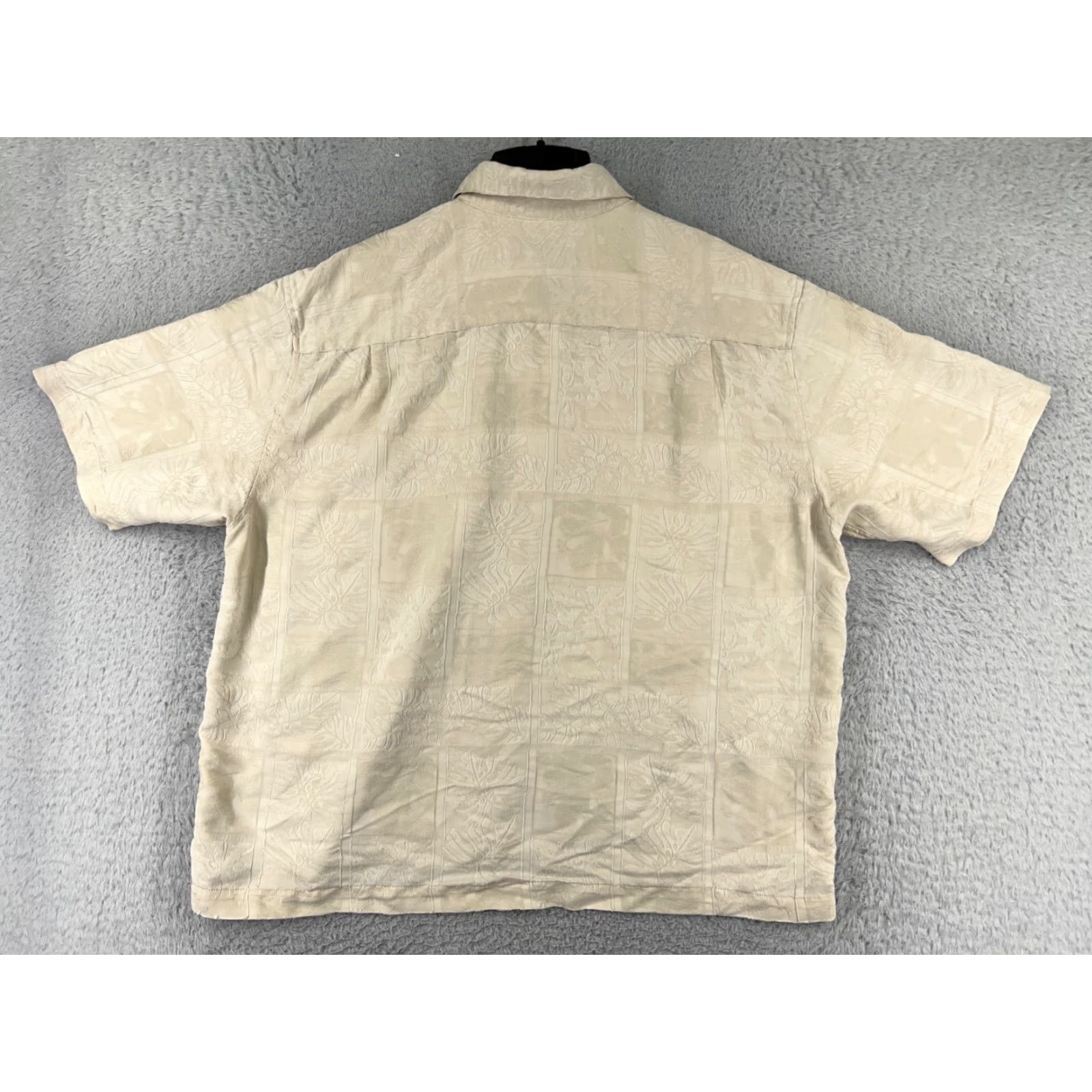 Quiksilver Quiksilver Shirt Mens XL Beige Floral Tile Button Up Rayon - Hawaiian, Floral, Short Sleeve, Button-Up, Regular Fit, Men Size US XL / EU 56 / 4 - 2 Thumbnail
