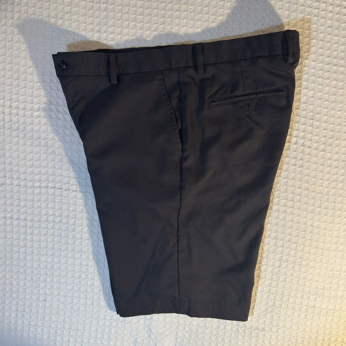 Greg Norman Greg Norman Tailored Black Dress Shorts Minimal Golf Luxe Size US 34 / EU 50 - 4 Thumbnail