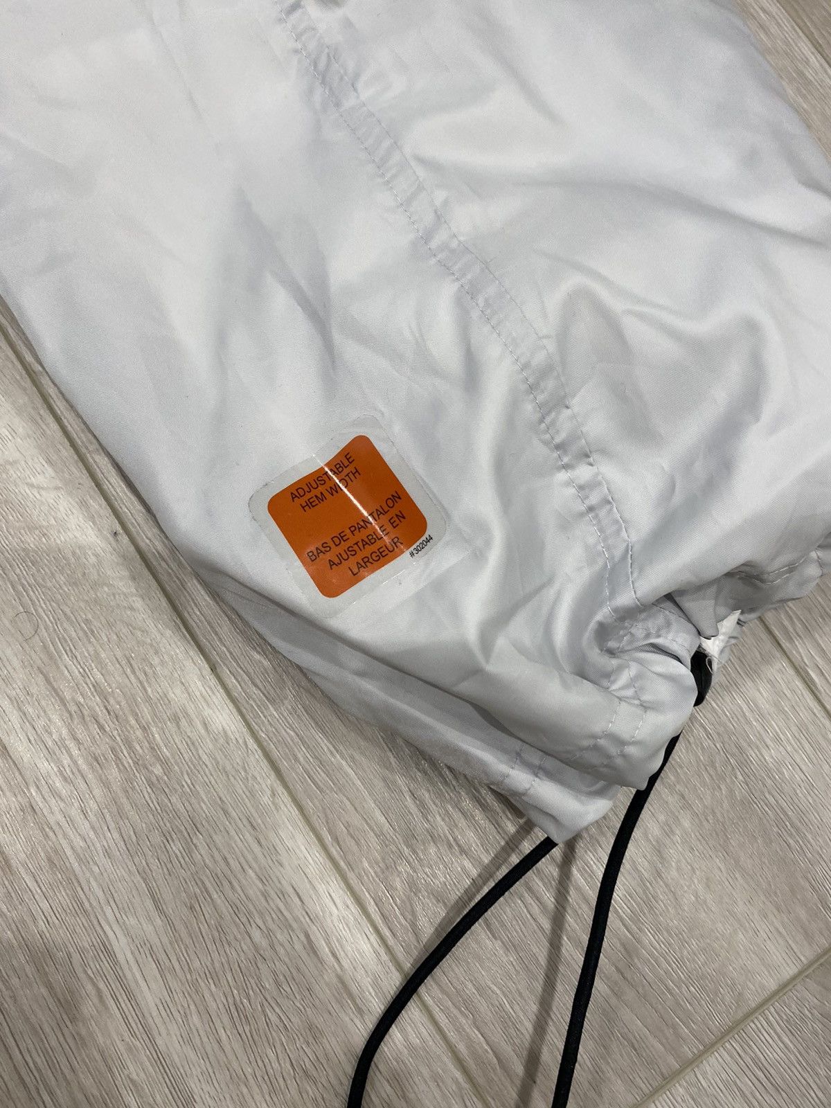 Nike × Vintage Nike Track Suit New Vintage Pants Nylon Windbreaker Drill Size US S / EU 44-46 / 1 - 3 Thumbnail