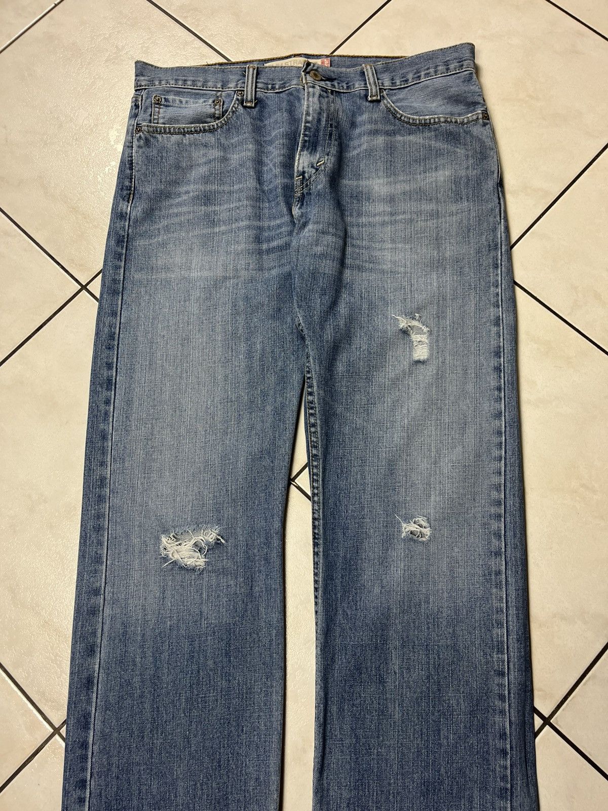 Levi's × Vintage Vintage Levi’s 514 slim straight distressed jeans y2k pants Size US 34 / EU 50 - 4 Thumbnail