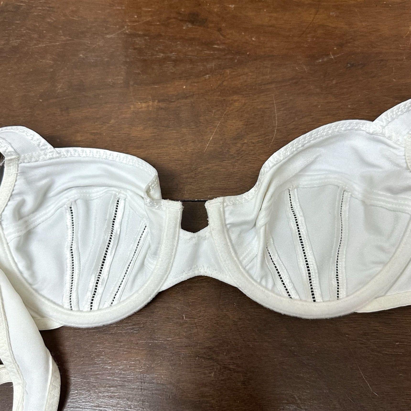 Vintage VINTAGE Natori Satin Nylon Bullet Push Up Bra 34C Beige 34C Pin Up Womens Size ONE SIZE - 4 Thumbnail