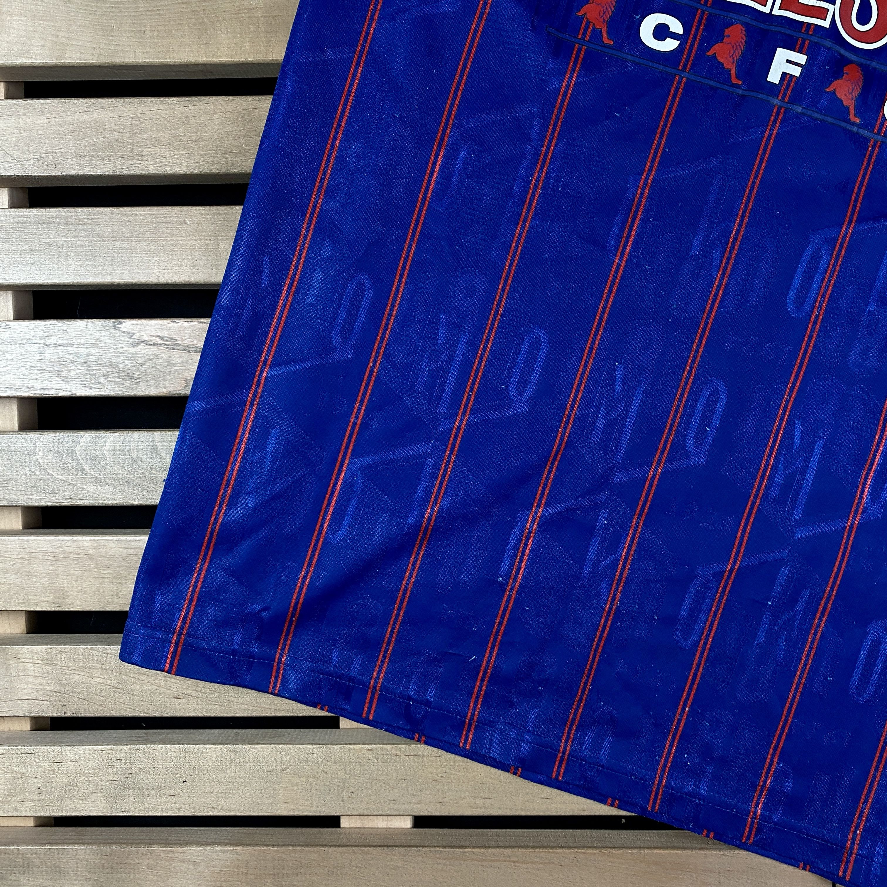 Umbro × Vintage Mens Vintage Umbro Football Training Shirt Chelsea Size XL Size US XL / EU 56 / 4 - 3 Thumbnail