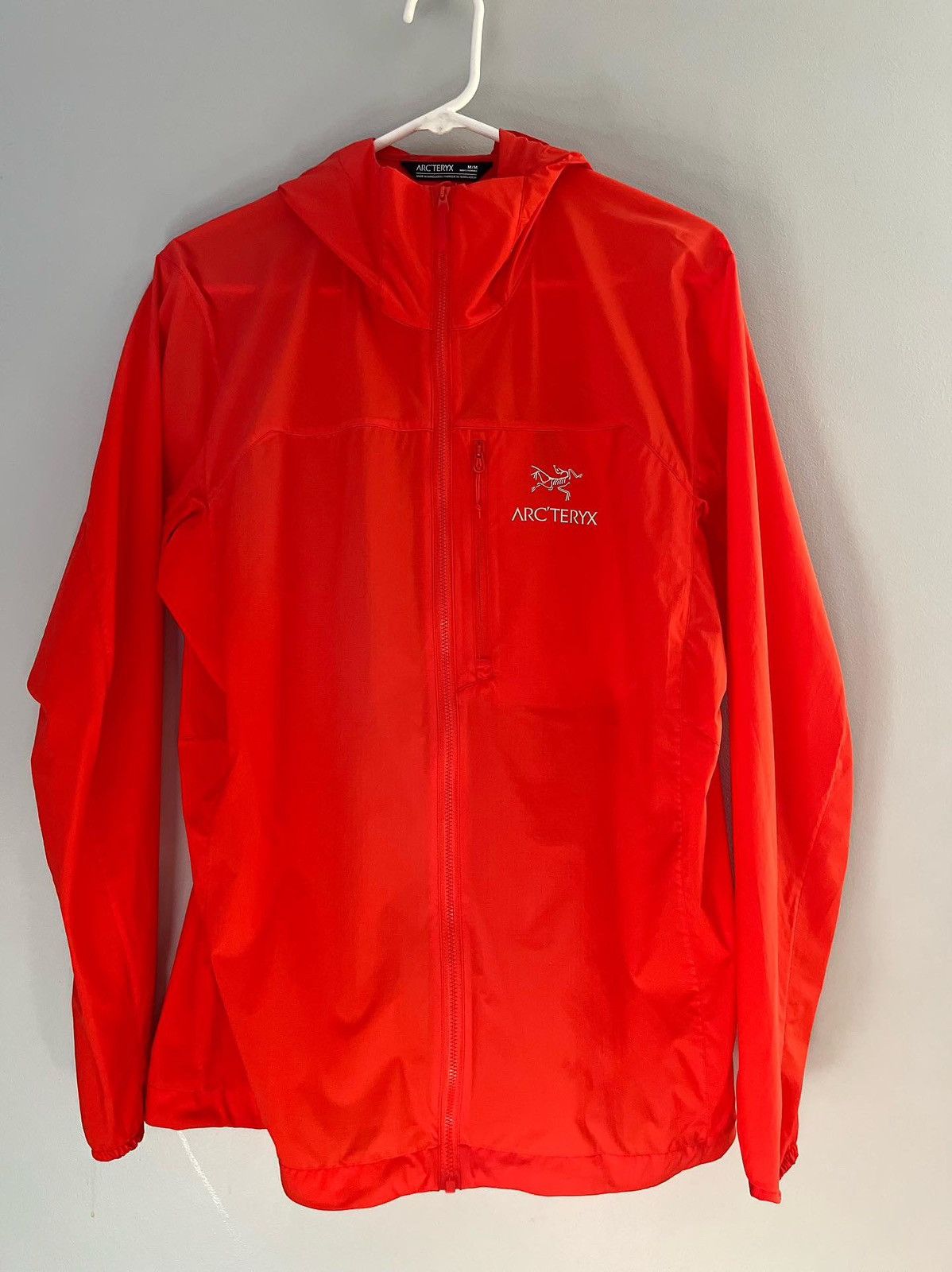 Arc'teryx Arc’teryx lightweight zip up shell jacket bright red Size US M / EU 48-50 / 2 - 1 Thumbnail