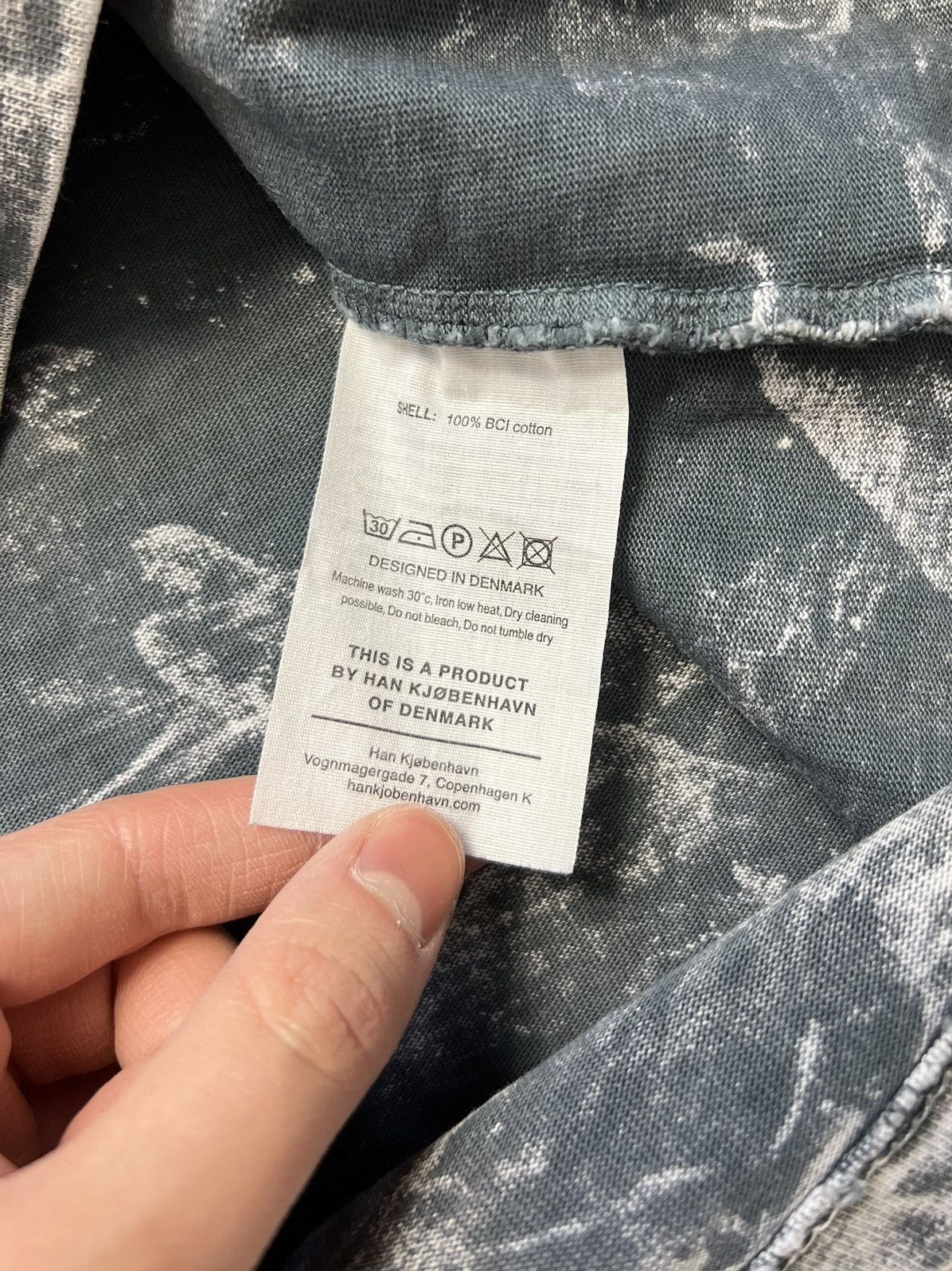 Han Kjobenhavn Rare Sweatshirt Han Kjobenhavn patterns faded Size US L / EU 52-54 / 3 - 4 Thumbnail