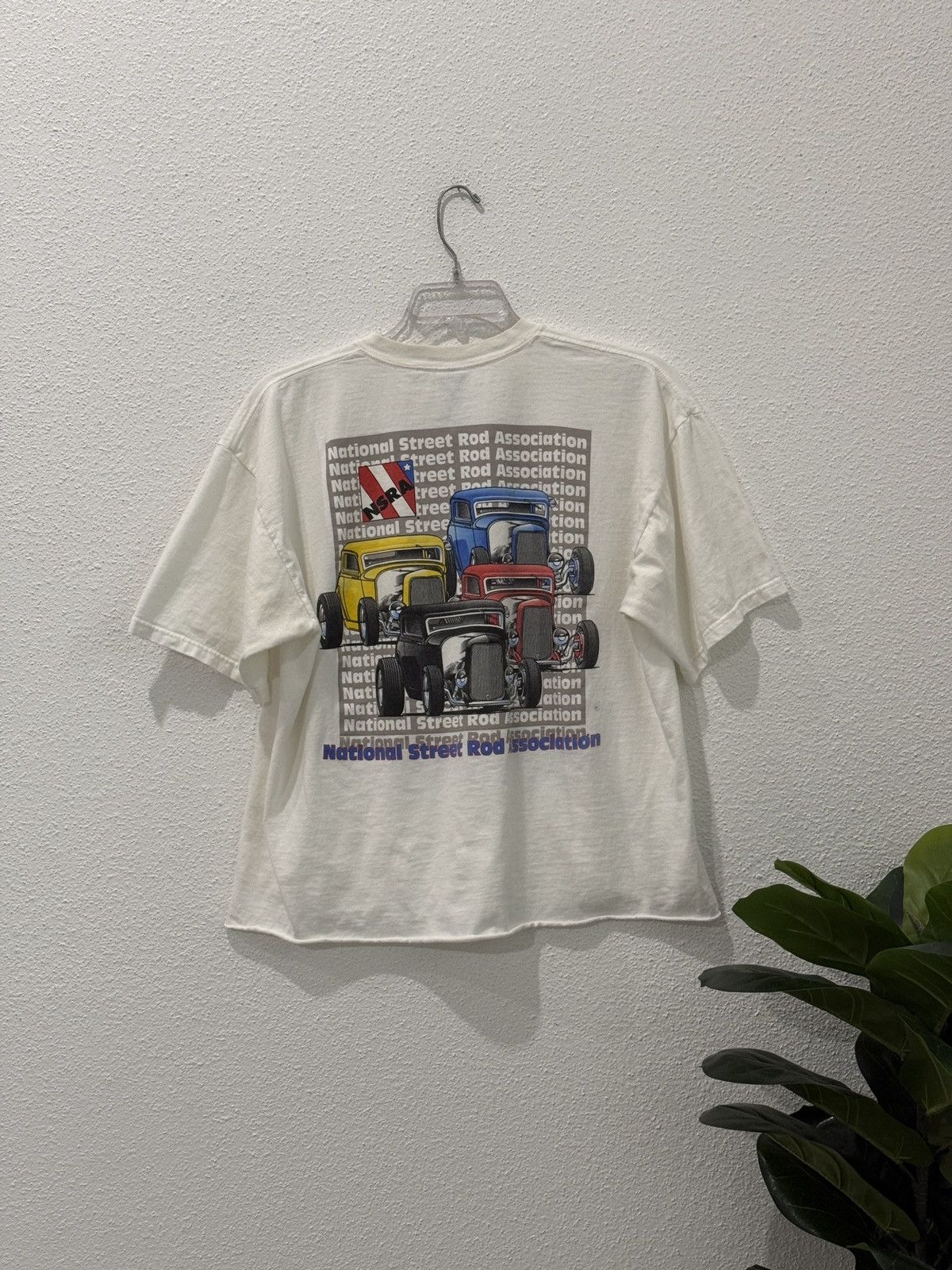 Gildan 2002 Street Rod Nationals Car Show NSRA Cropped Tshirt XL Size US XL / EU 56 / 4 - 3 Thumbnail