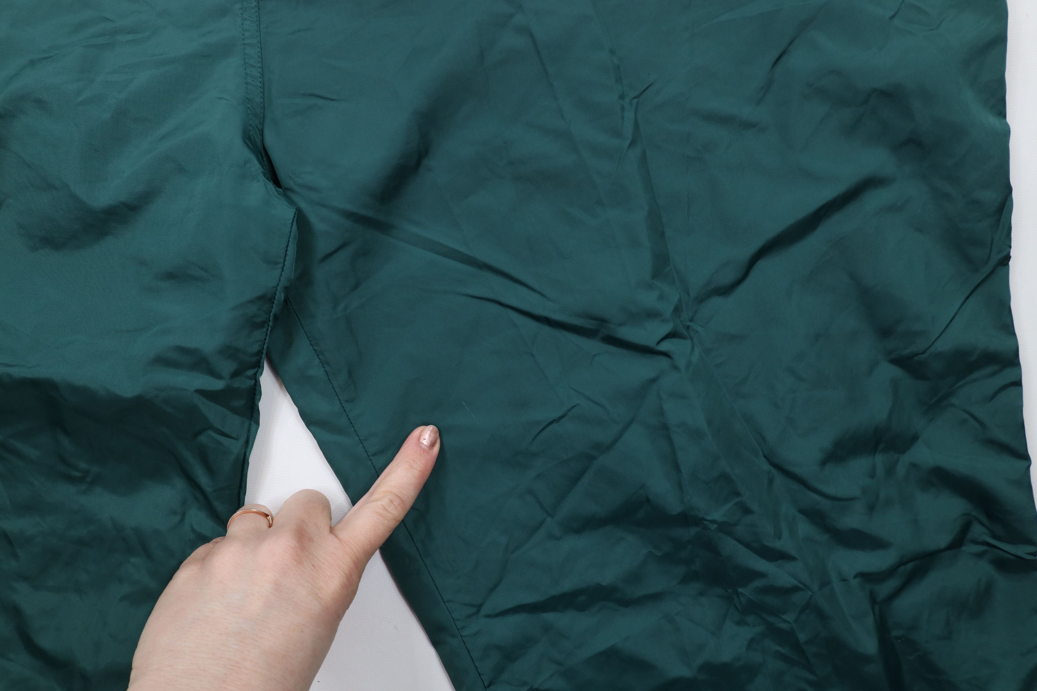 Vintage × Woolrich Woolen Mills Vintage 90s Woolrich Wide Leg Windbreaker Pants Green Nylon Size US 40 / EU 56 - 6 Thumbnail