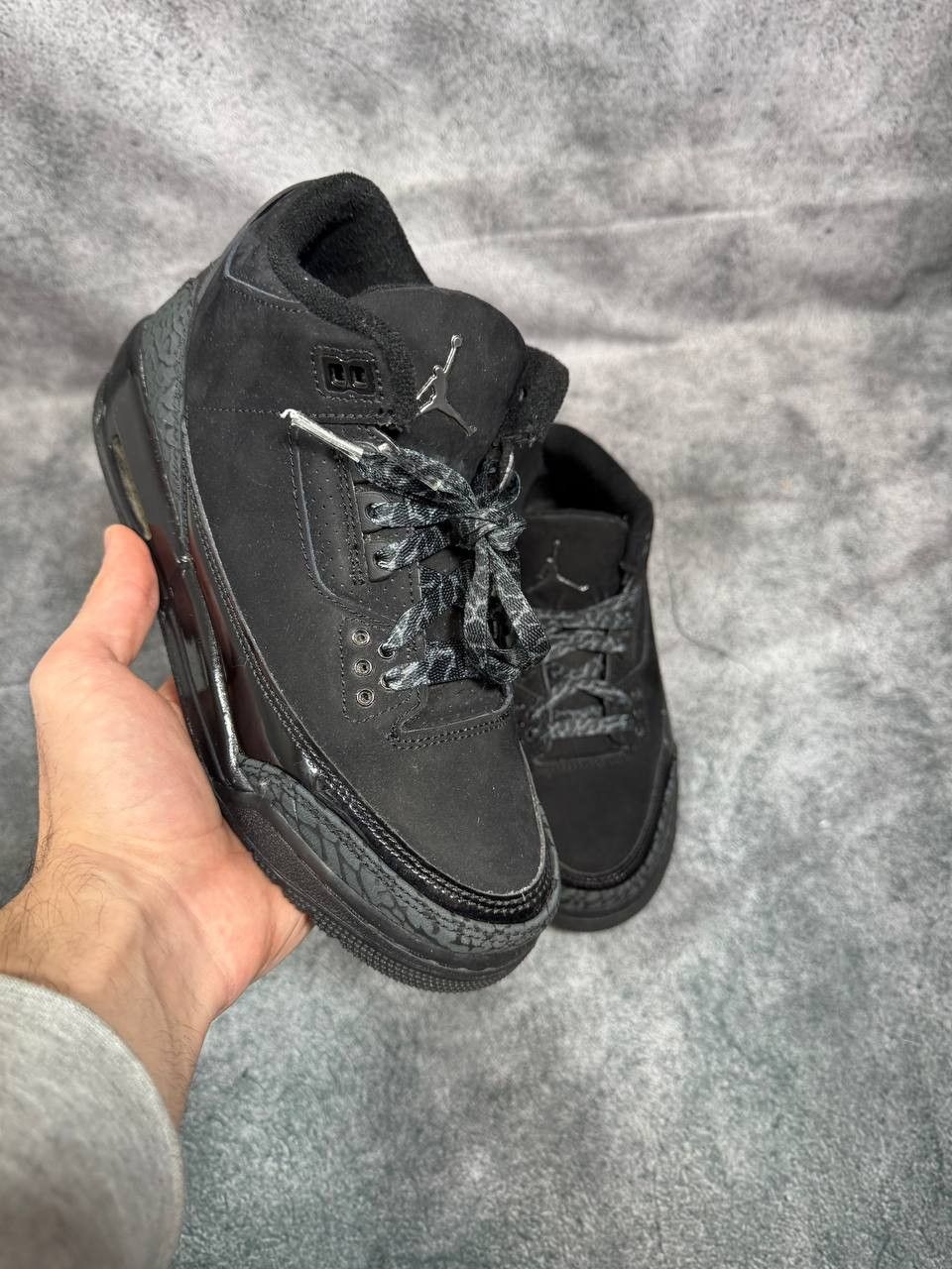 Jordan Brand Size 5.5Y | Jordan 3 Black Cat No Box | Pre-Owned Size US 5.5 / EU 38 - 1 Thumbnail