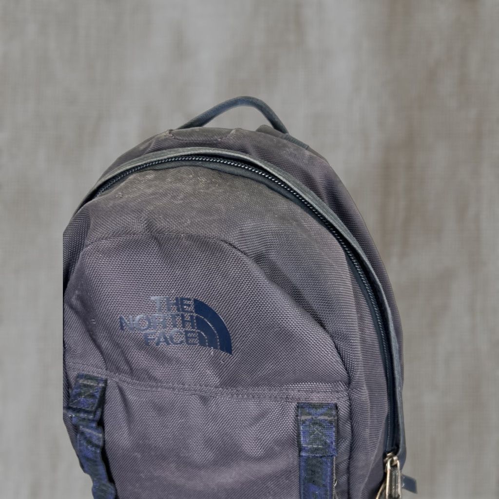VINTAGE The North Face Lineage 20L Backpack Navy Blue Aztec Pattern Mens Medium Portable School Outdoor Laptop Sleeve/Protection Rip on Side