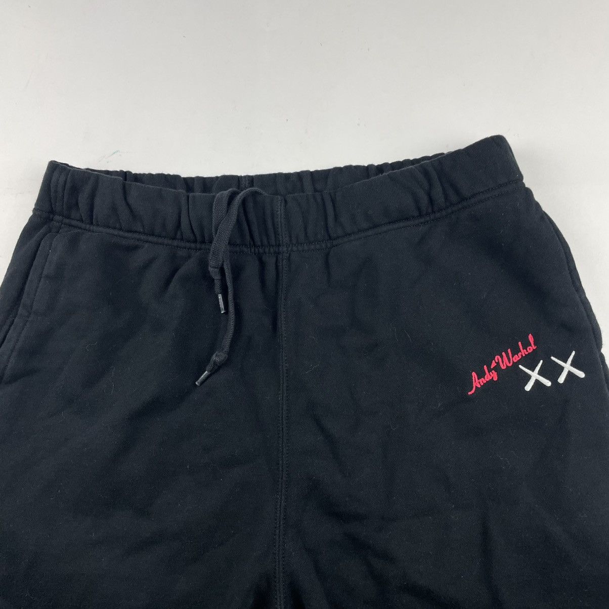Andy Warhol × Kaws × Uniqlo Uniqlo Kaws Andy Warhol Sweatshirt & Pants Set M Like New Size US M / EU 48-50 / 2 - 14 Thumbnail