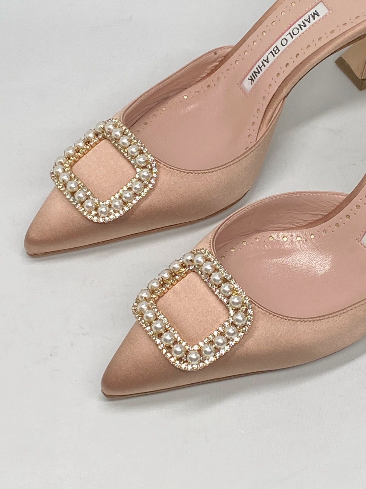 Manolo Blahnik Manolo Blahnik Fabetamu 70 Embellished Satin Mules size 37 Size US 7 / IT 37 - 9 Thumbnail