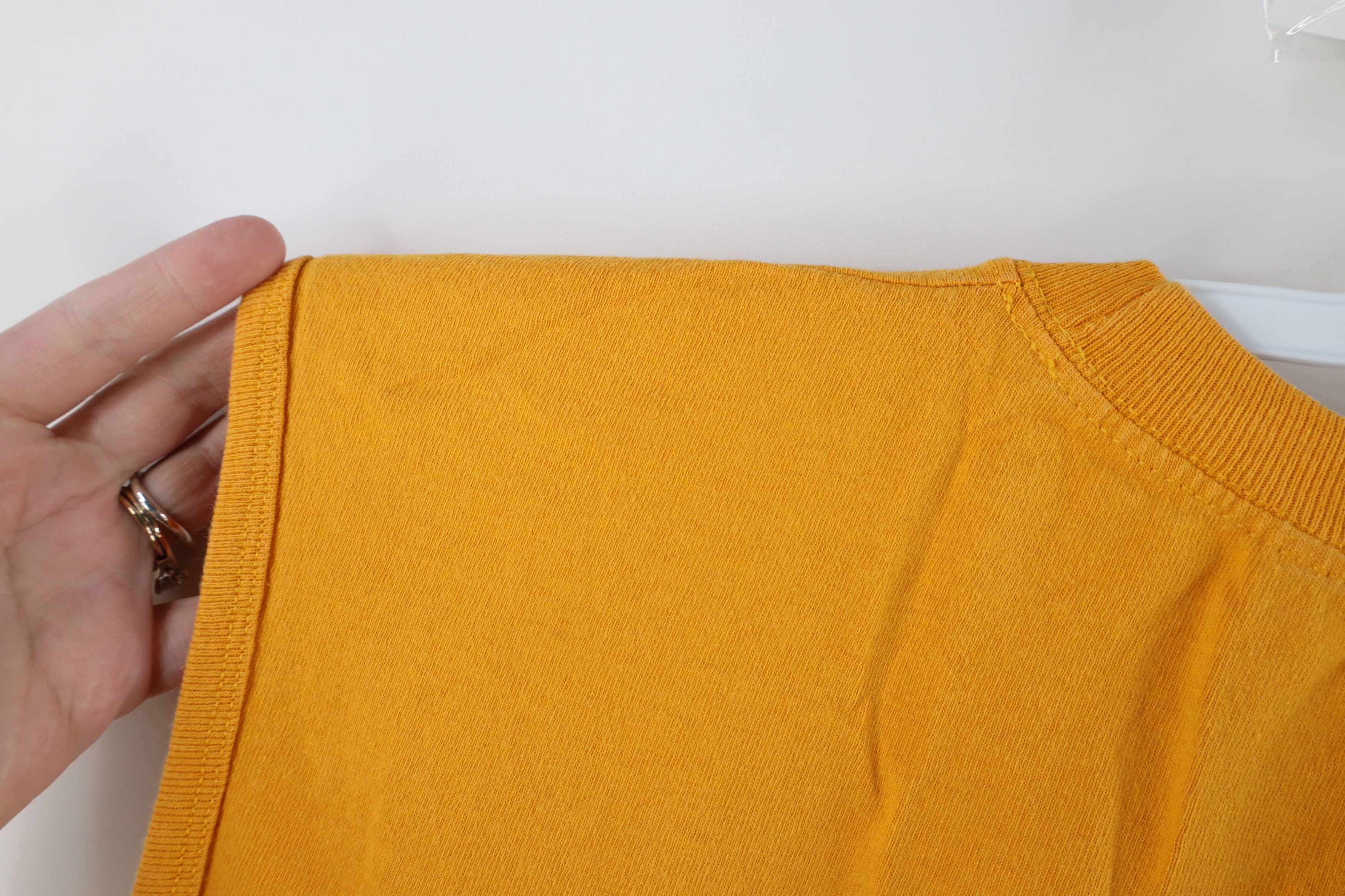 Vintage Vintage 90s Streetwear Sleeveless Muscle T-Shirt Yellow Size US XXL / EU 58 / 5 - 6 Thumbnail