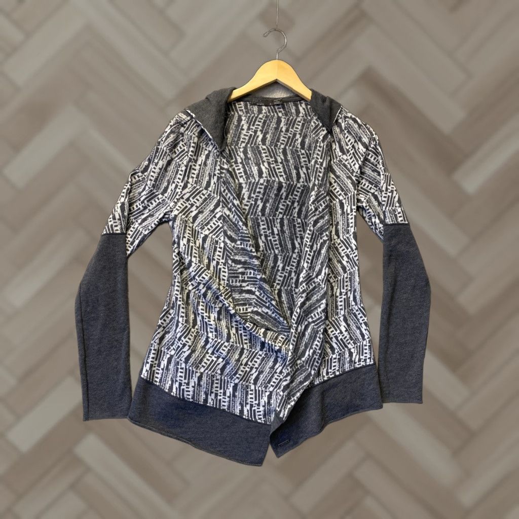 Prana Prana Sweater Cardigan Women S Gray White Geometric Wrap Open Hoodie USA Made 152-12 Size S / US 4 / IT 40 - 1 Thumbnail