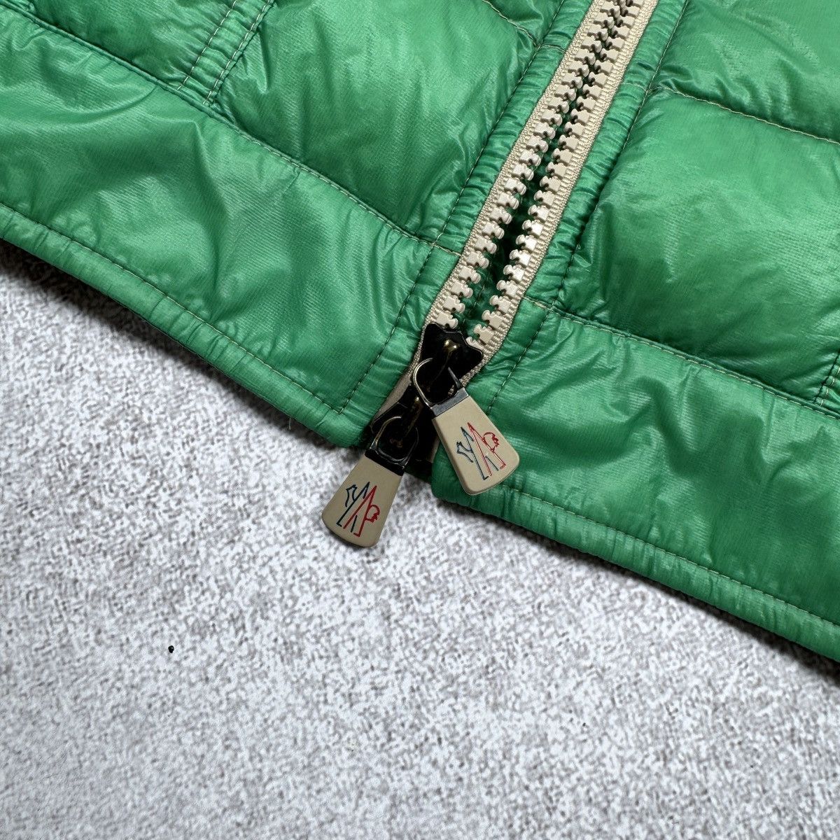 Moncler Original Moncler Dinan Gilet Grenoble Full Zip Puffer Size 5 Size XL / US 12-14 / IT 48-50 - 10 Thumbnail